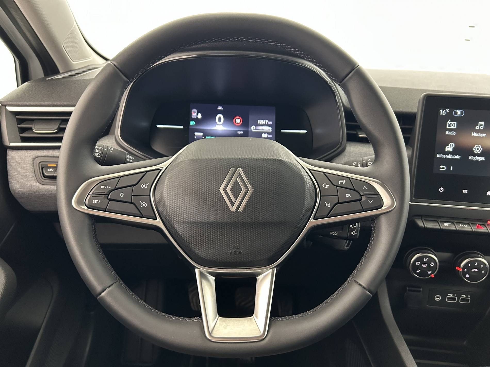 Vente en ligne Renault Clio 5 Clio Blue dCi 100 ch GSR2 au prix de 17 890 €