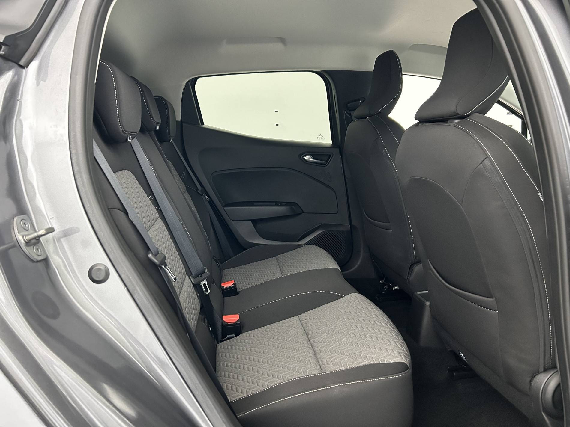 Vente en ligne Renault Clio 5 Clio TCe 90 au prix de 14 790 €