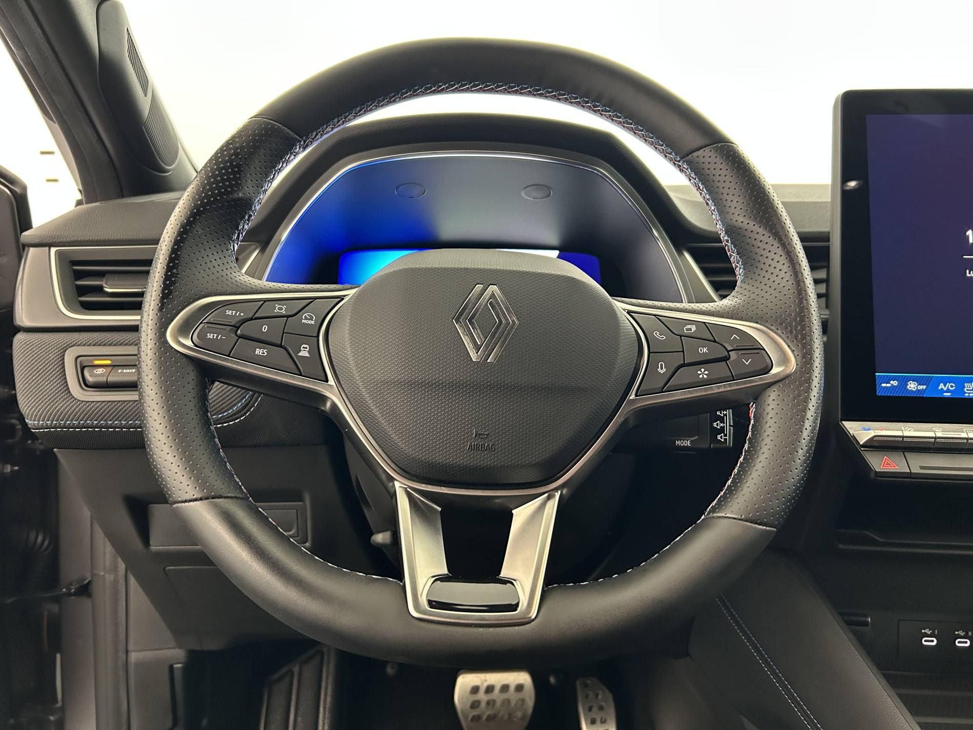 Vente en ligne Renault Symbioz  E-Tech full hybrid 145 au prix de 28 990 €