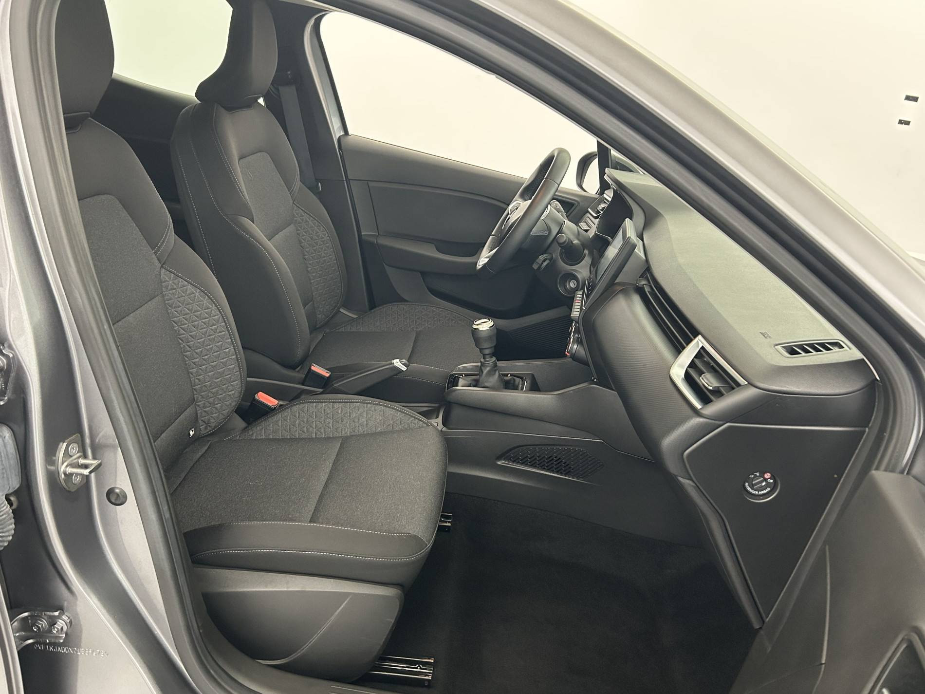 Vente en ligne Renault Clio 5 Clio TCe 90 au prix de 14 790 €