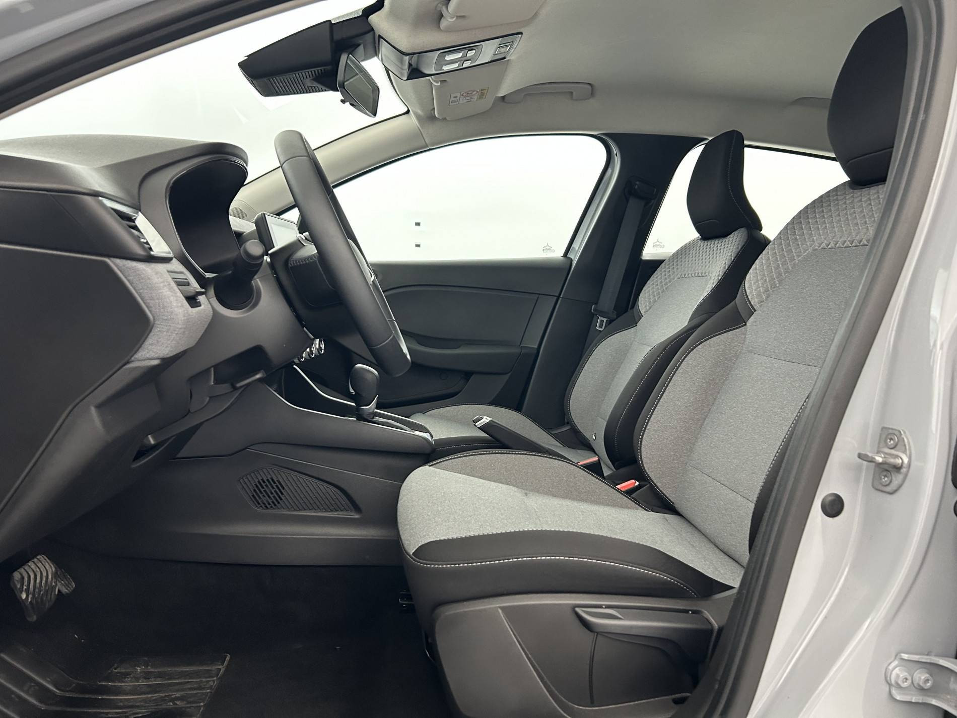 Vente en ligne Renault Clio 5 Clio E-Tech full hybrid 145 ch GSR2 au prix de 20 490 €