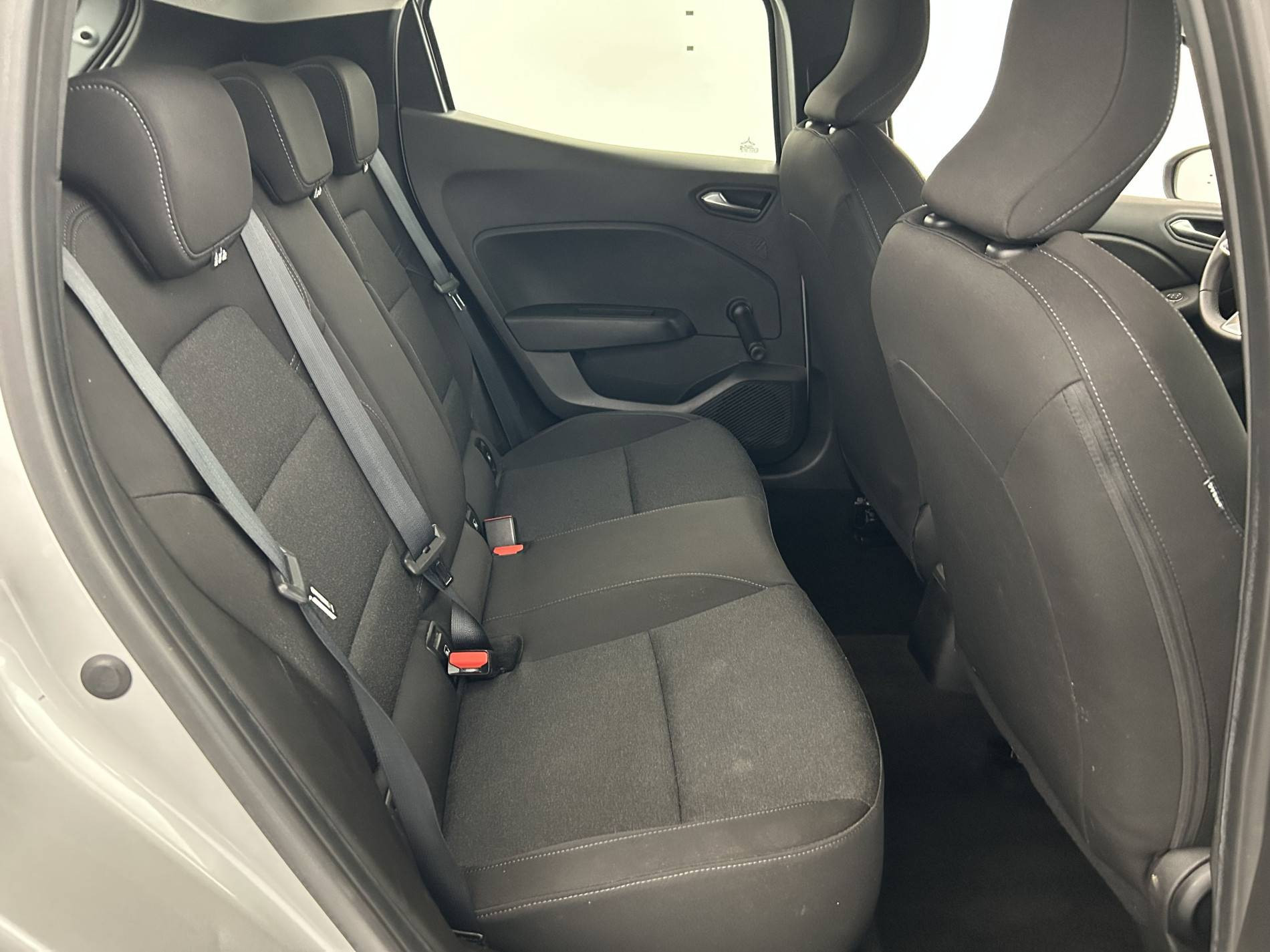 Vente en ligne Renault Clio 5 Clio TCe 90 au prix de 13 990 €