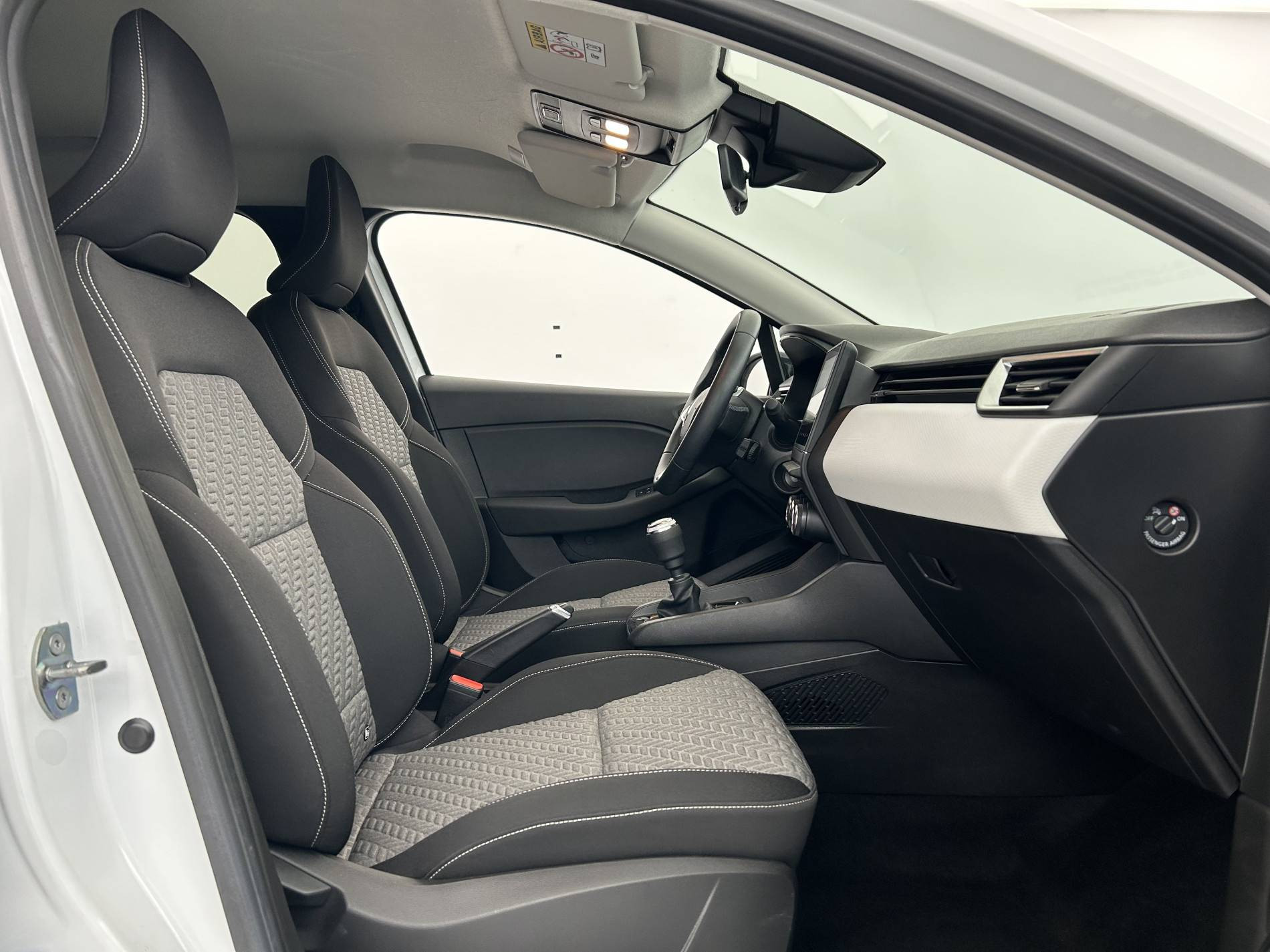Vente en ligne Renault Clio 5 Clio TCe 90 au prix de 14 990 €
