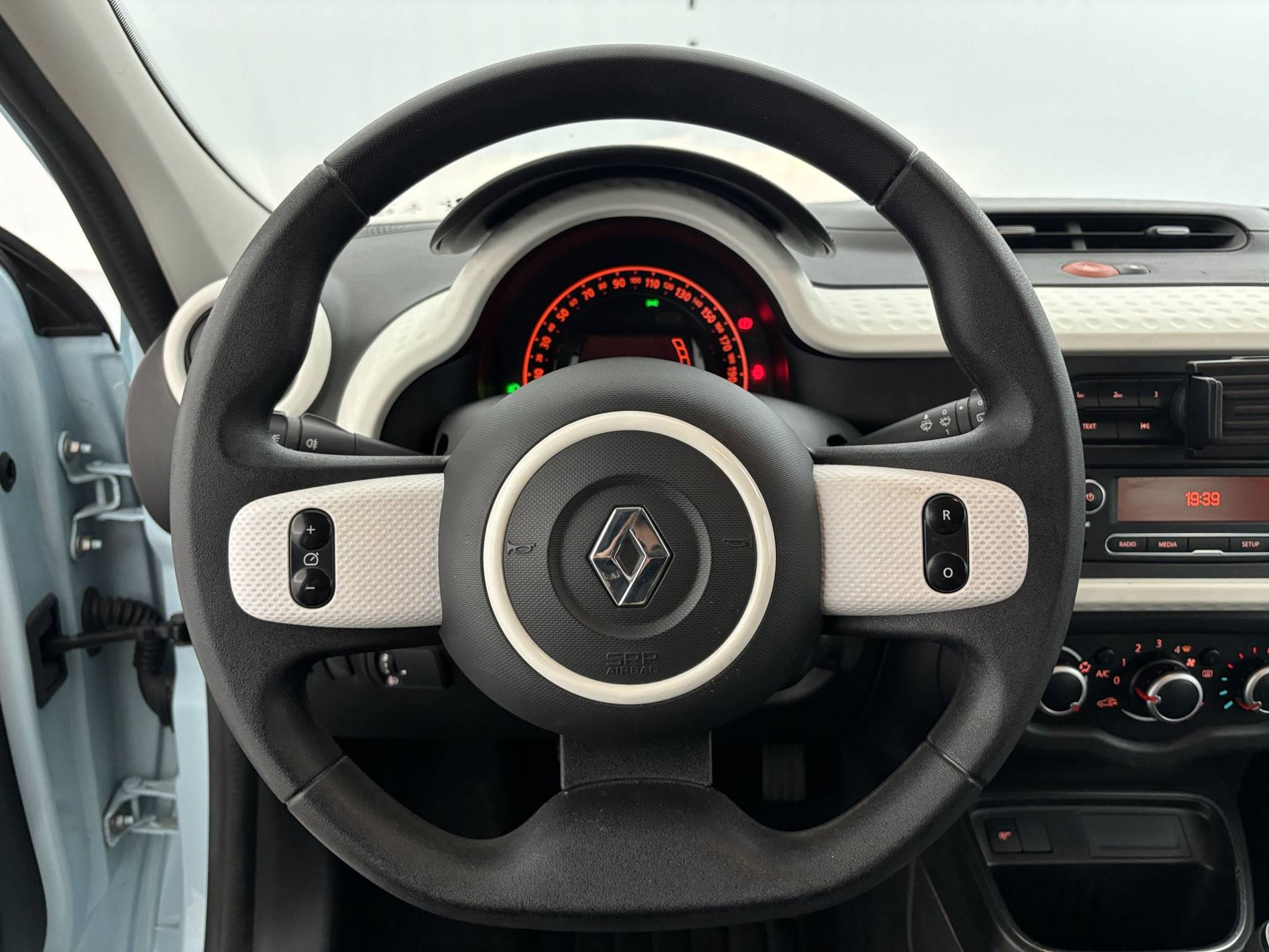 Vente en ligne Renault Twingo 3  SCe 75 - 20 au prix de 10 990 €