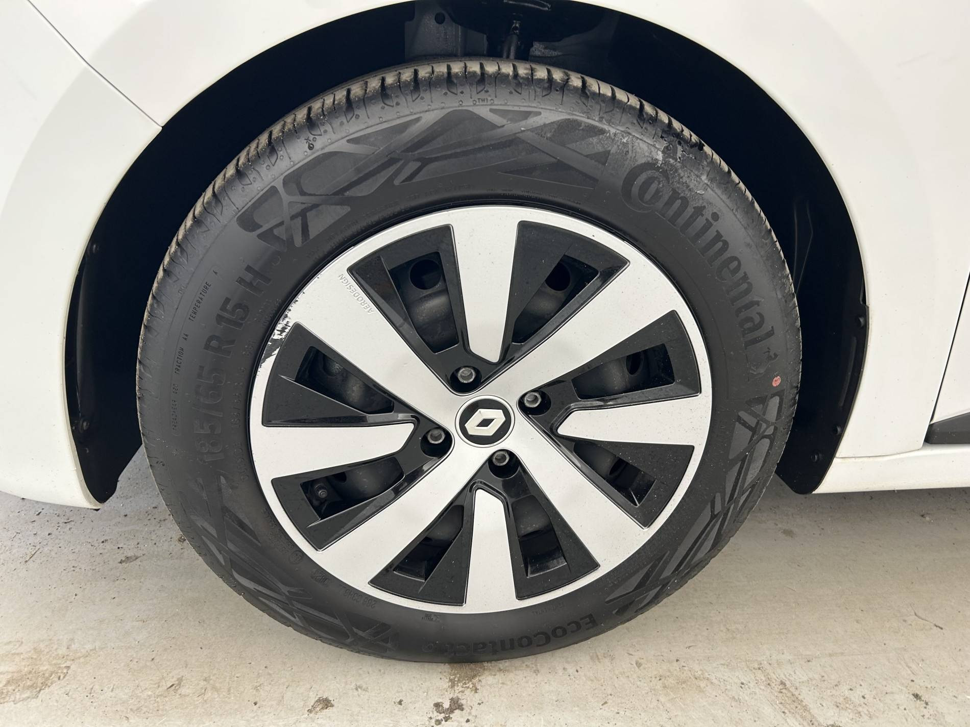 Vente en ligne Renault Clio 5 Clio TCe 90 au prix de 14 890 €