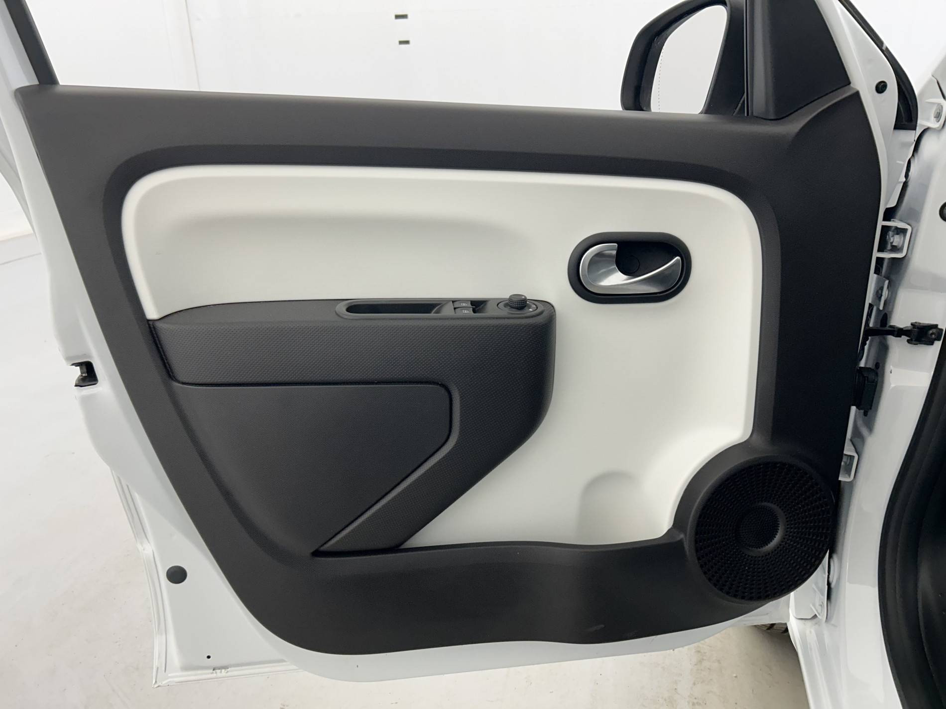 Vente en ligne Renault Twingo 3  SCe 65 au prix de 12 290 €