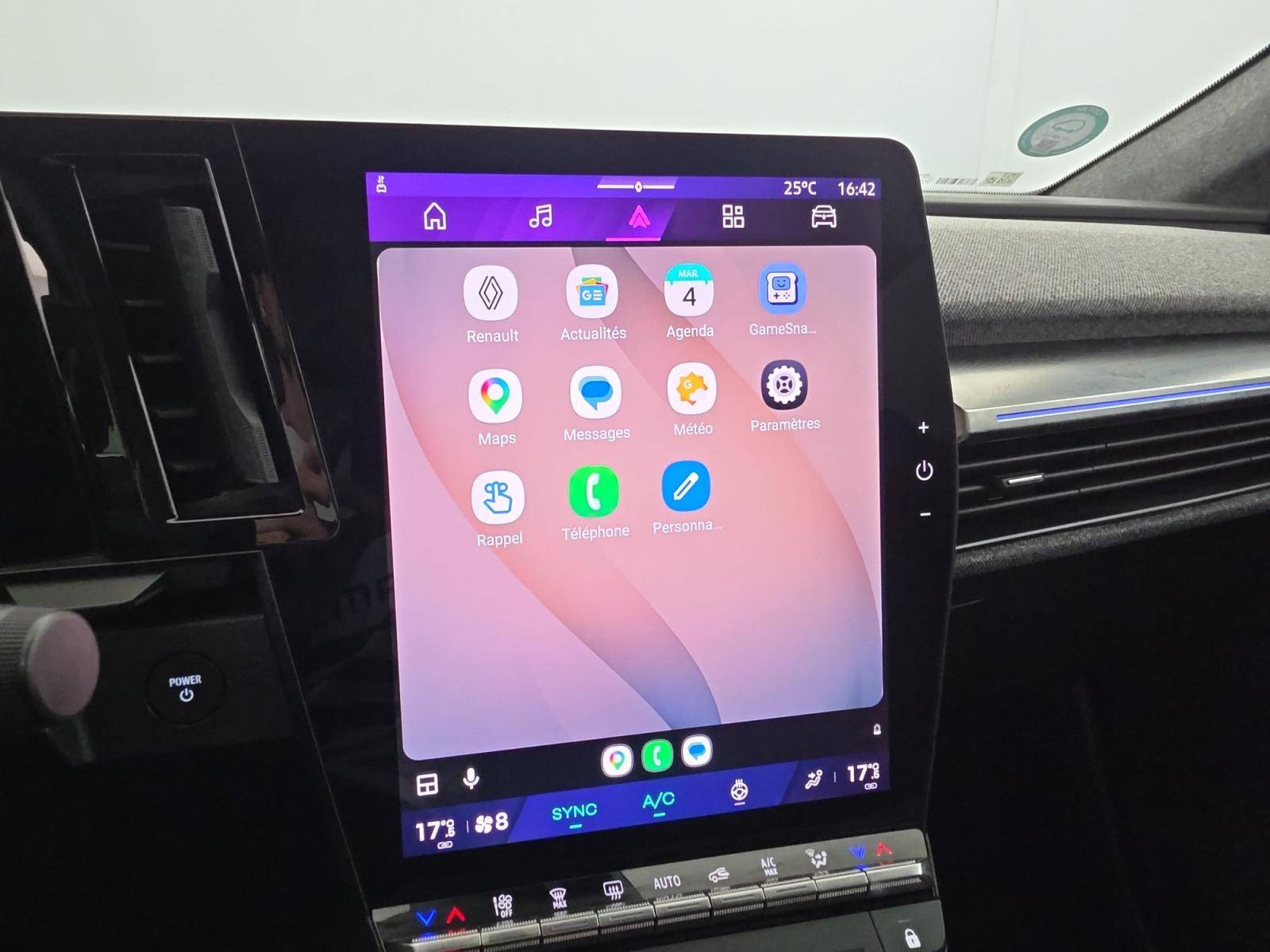 Vente en ligne Renault Scenic E-Tech Scenic E-Tech électrique 220 ch grande autonomie au prix de 32 000 €