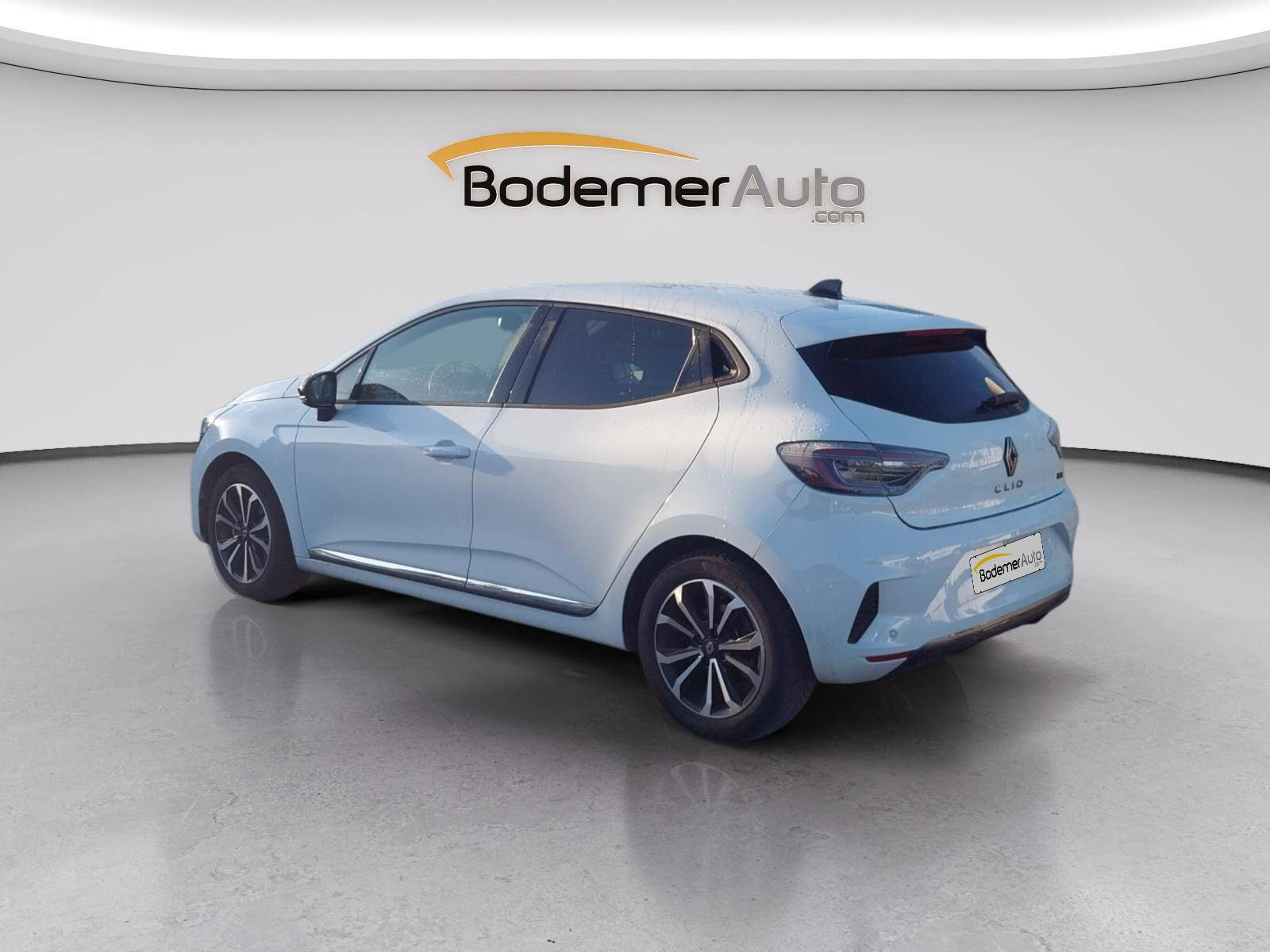 Vente en ligne Renault Clio 5 Clio E-Tech full hybrid 145 ch GSR2 au prix de 16 980 €