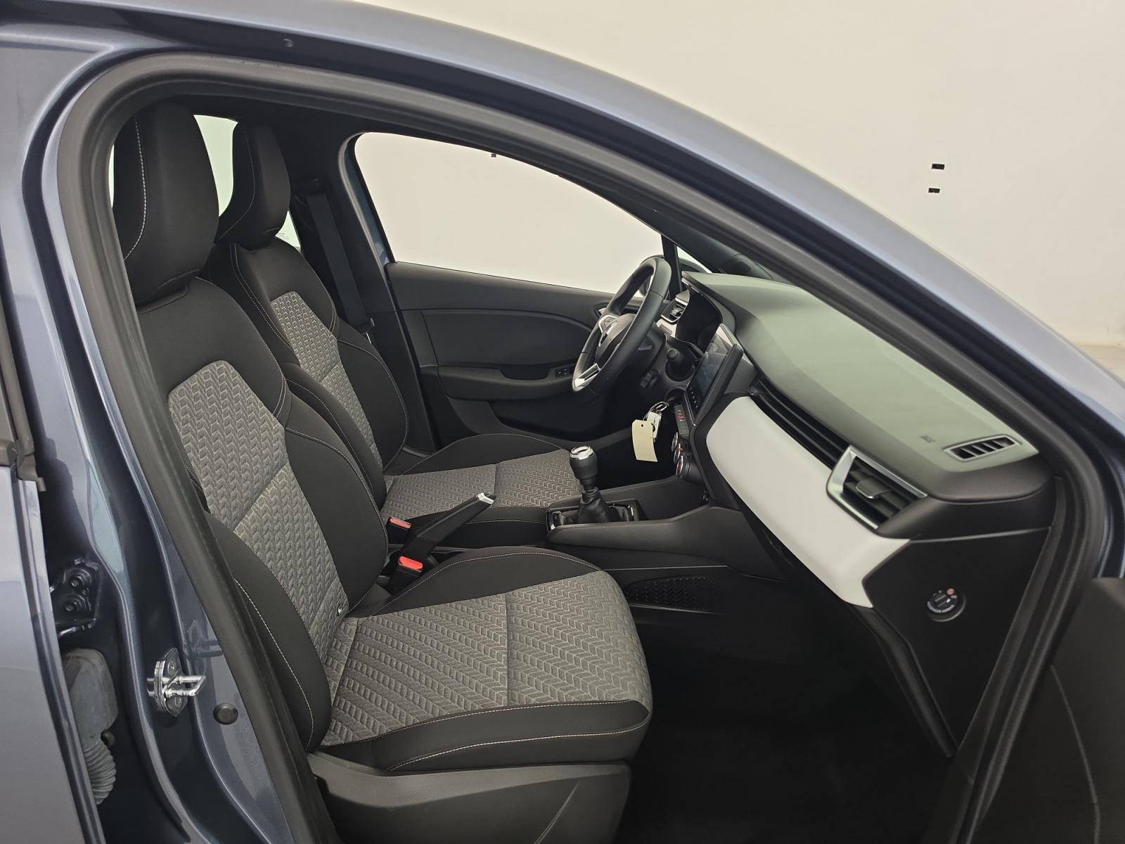 Vente en ligne Renault Clio 5 Clio TCe 90 - 21N au prix de 14 990 €