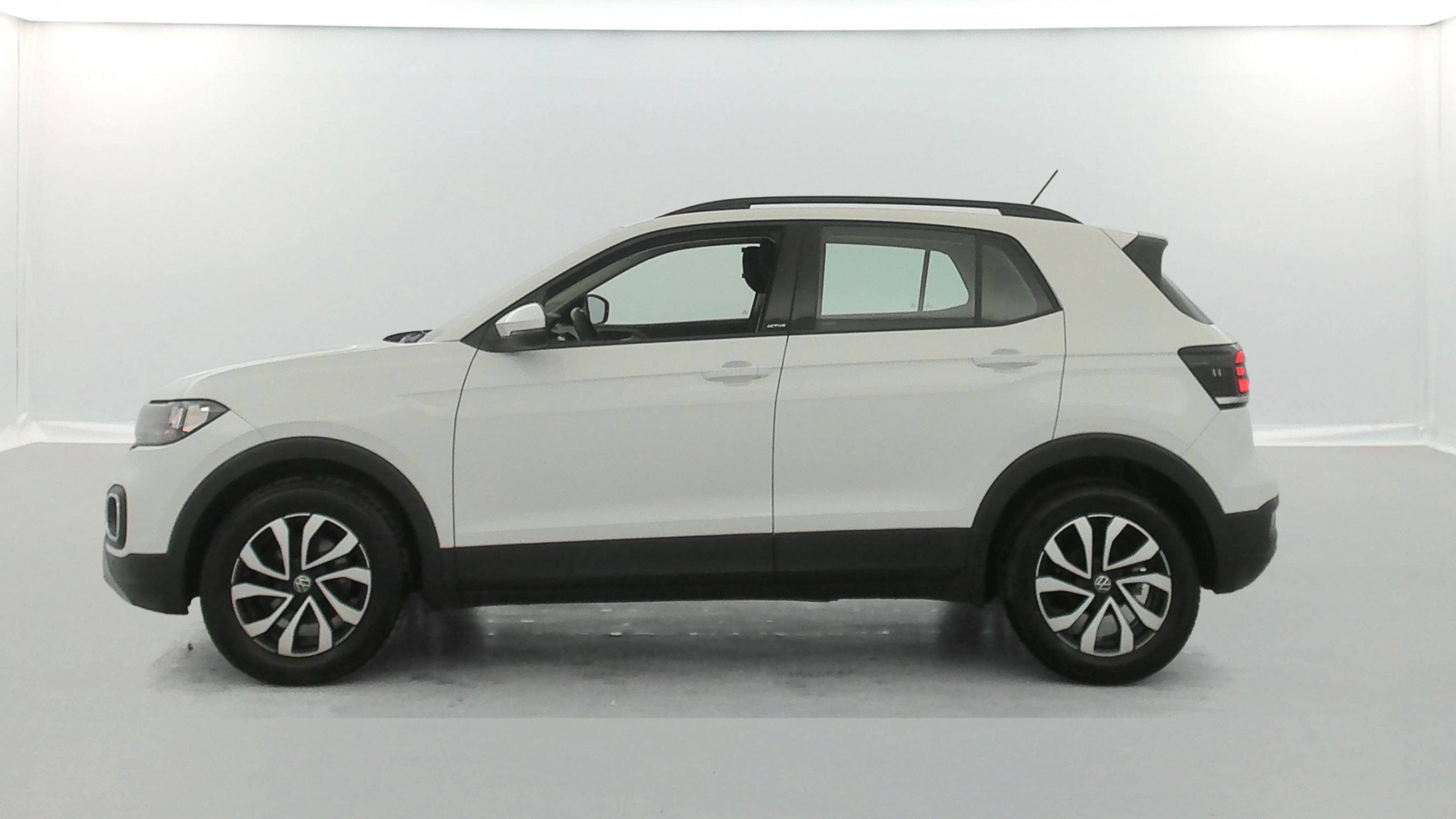 Vente en ligne Volkswagen T-Cross  1.0 TSI 110 Start/Stop BVM6 au prix de 16 790 €
