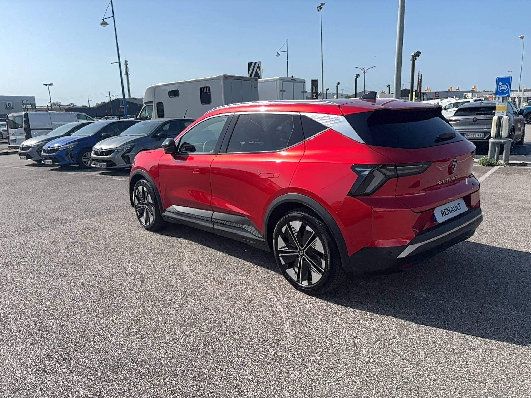 Vente en ligne Renault Scenic E-Tech Scenic E-Tech électrique 220 ch grande autonomie au prix de 44 900 €