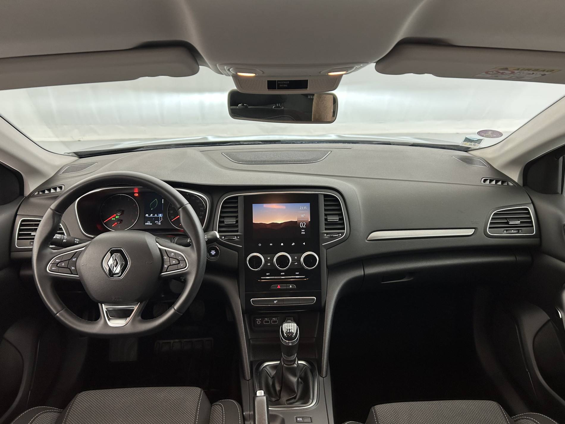 Vente en ligne Renault Megane 4 Estate  TCe 140 au prix de 15 490 €