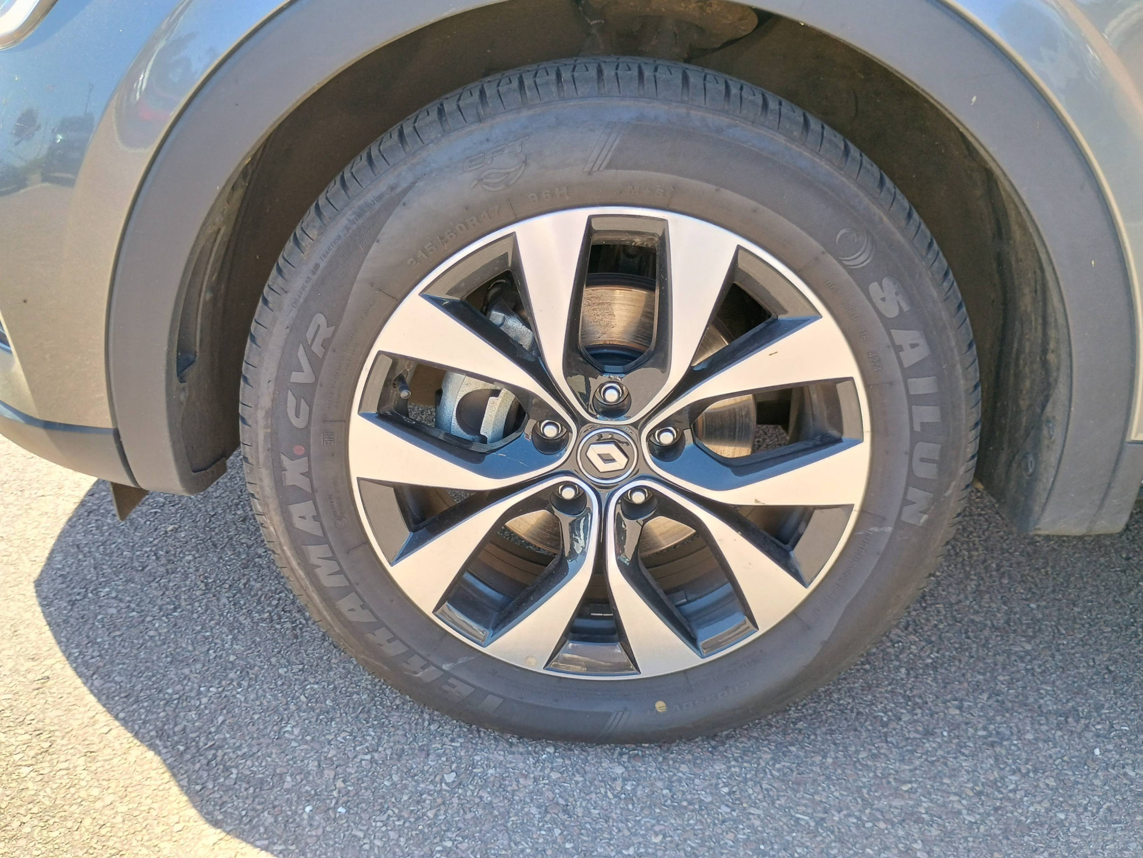 Vente en ligne Renault Arkana  E-Tech hybride 145 - 22 au prix de 21 991 €