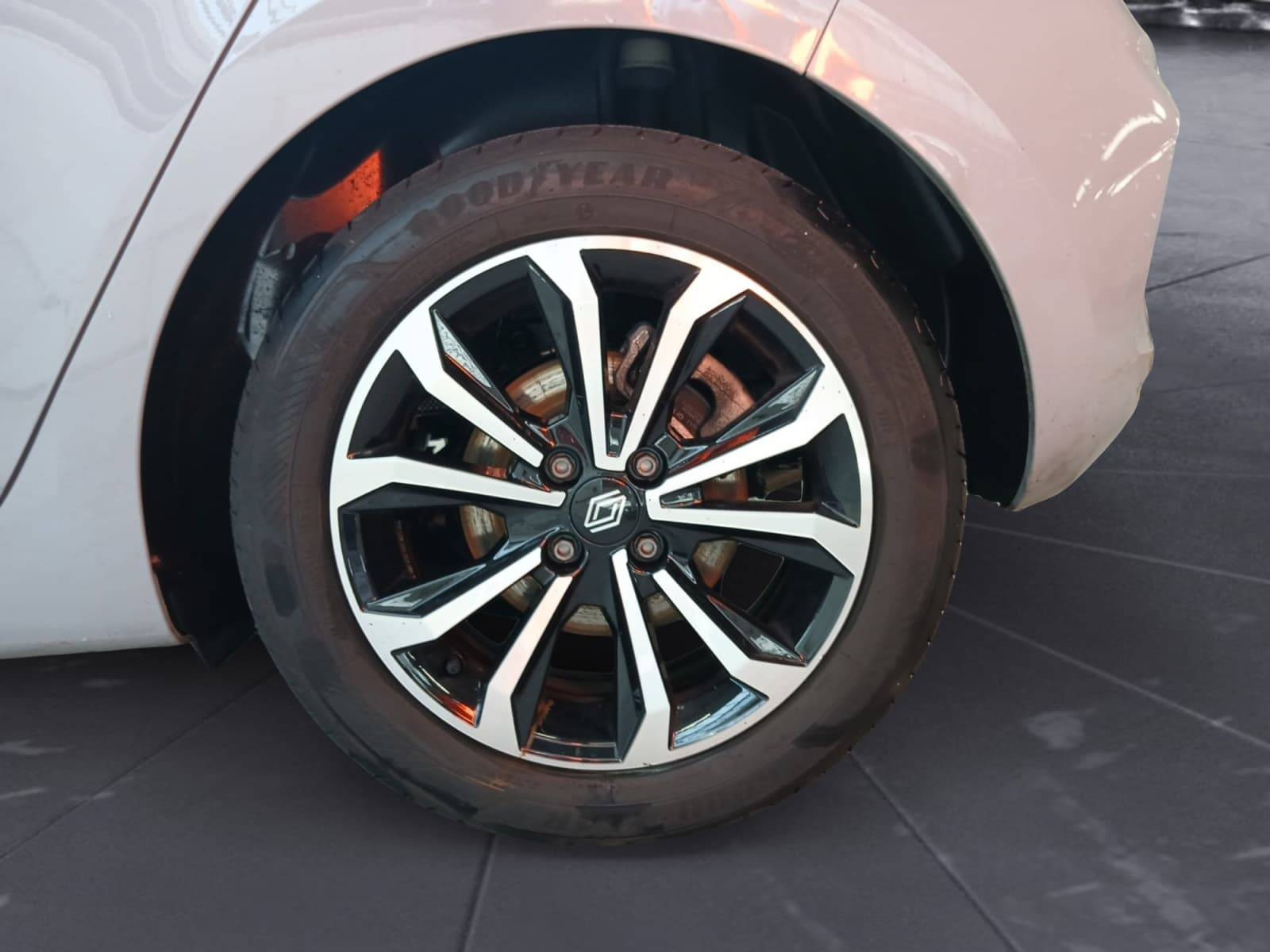 Vente en ligne Renault Clio 5 Clio E-Tech full hybrid 145 ch GSR2 au prix de 20 390 €