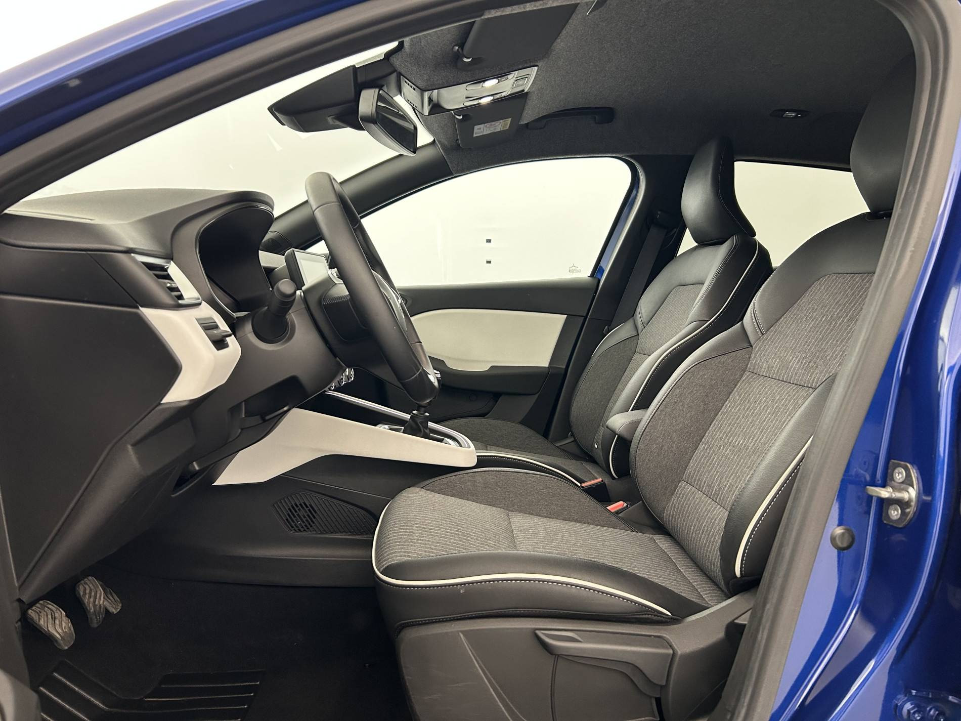 Vente en ligne Renault Clio 5 Clio TCe 90 au prix de 15 890 €