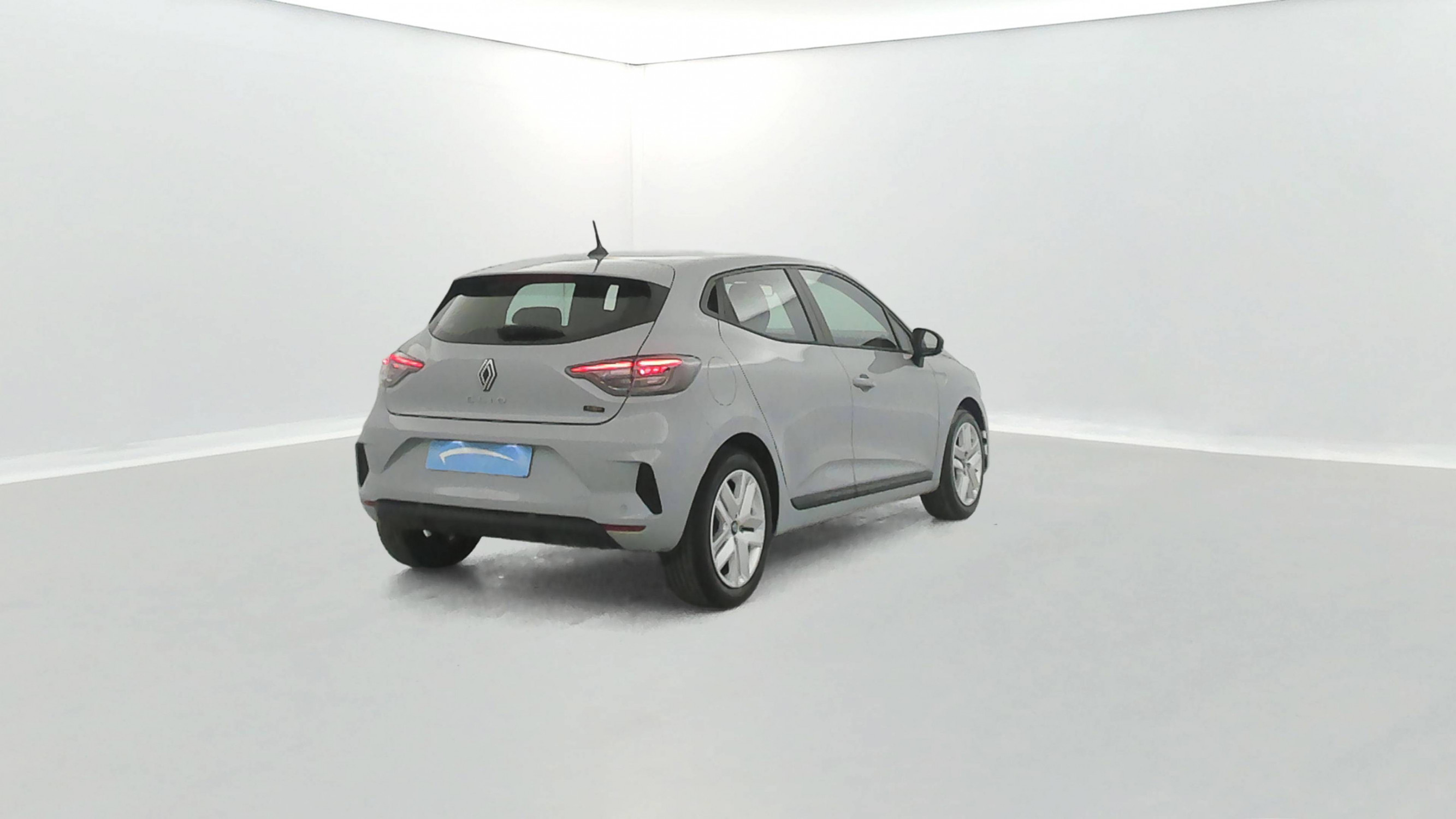Vente en ligne Renault Clio 5 Clio E-Tech full hybrid 145 ch GSR2 au prix de 19 490 €