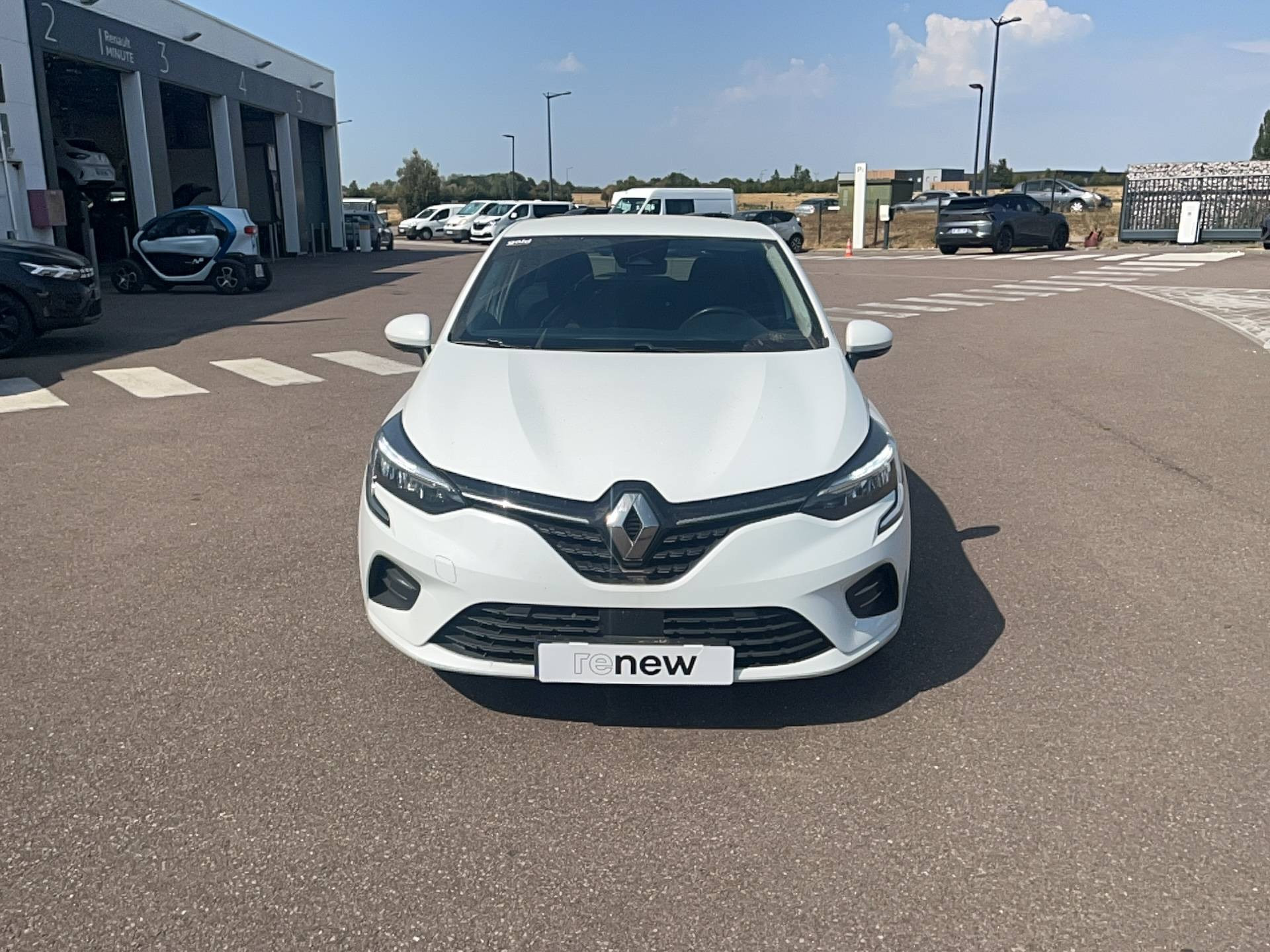 Vente en ligne Renault Clio 5 CLIO SOCIETE BLUE DCI 100 - 21N au prix de 10 991 €