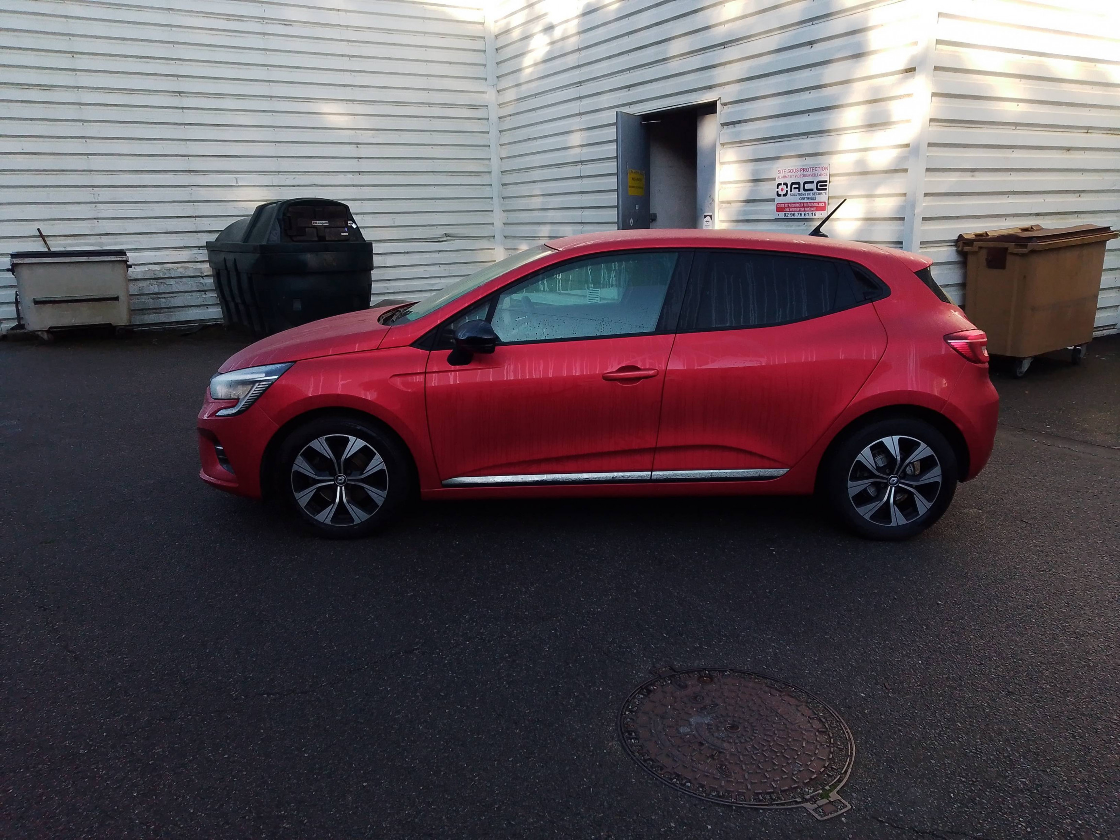Vente en ligne Renault Clio 5 Clio Blue dCi 100 au prix de 13 490 €