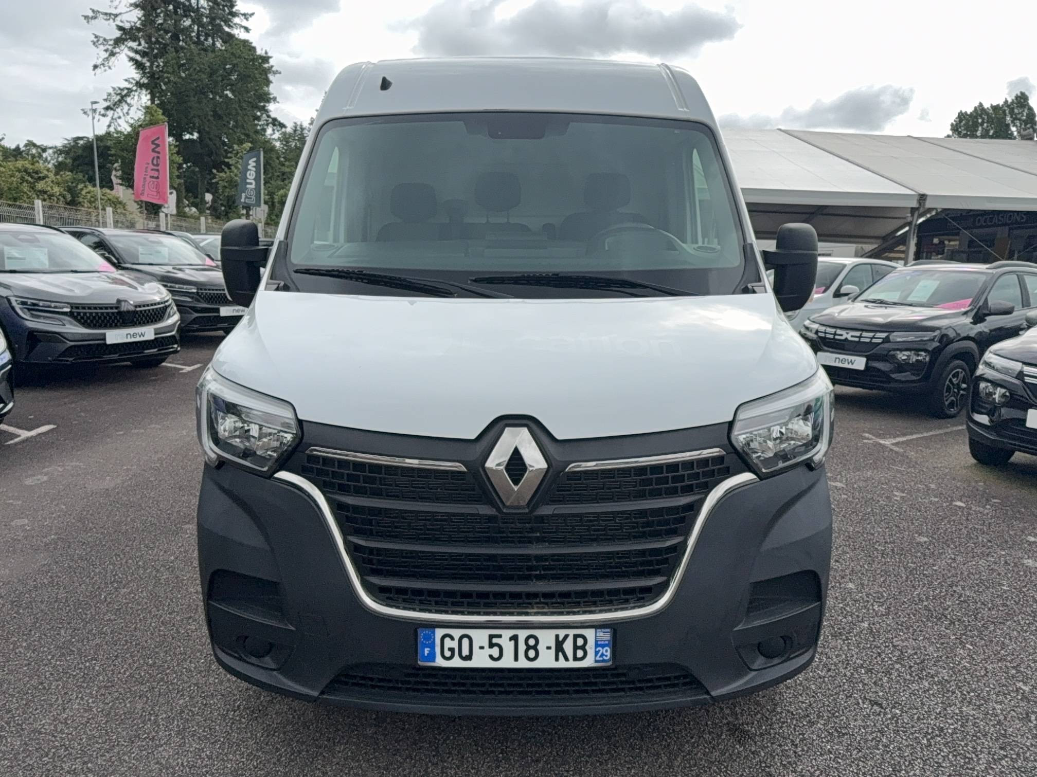 Vente en ligne Renault Master Fourgon MASTER FGN TRAC F3500 L2H2 BLUE DCI 135 au prix de 25 490 €