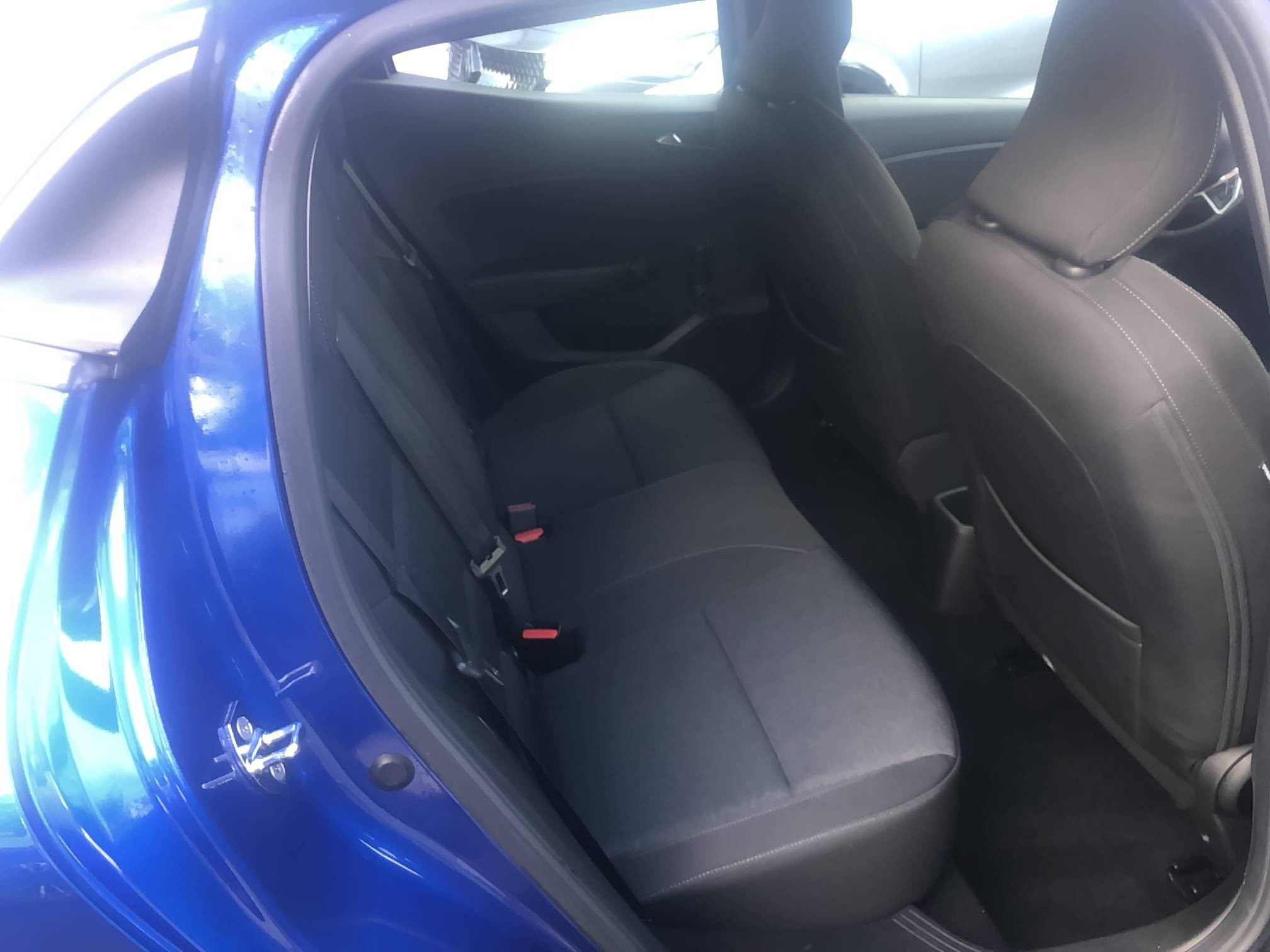 Vente en ligne Renault Clio 5 Clio TCe 90 au prix de 13 990 €
