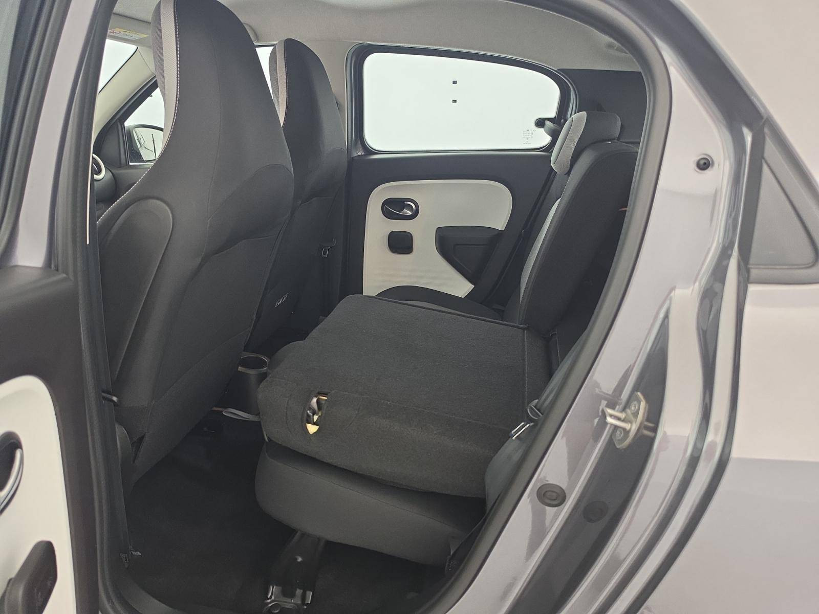 Vente en ligne Renault Twingo Electrique Twingo III E-Tech au prix de 13 900 €