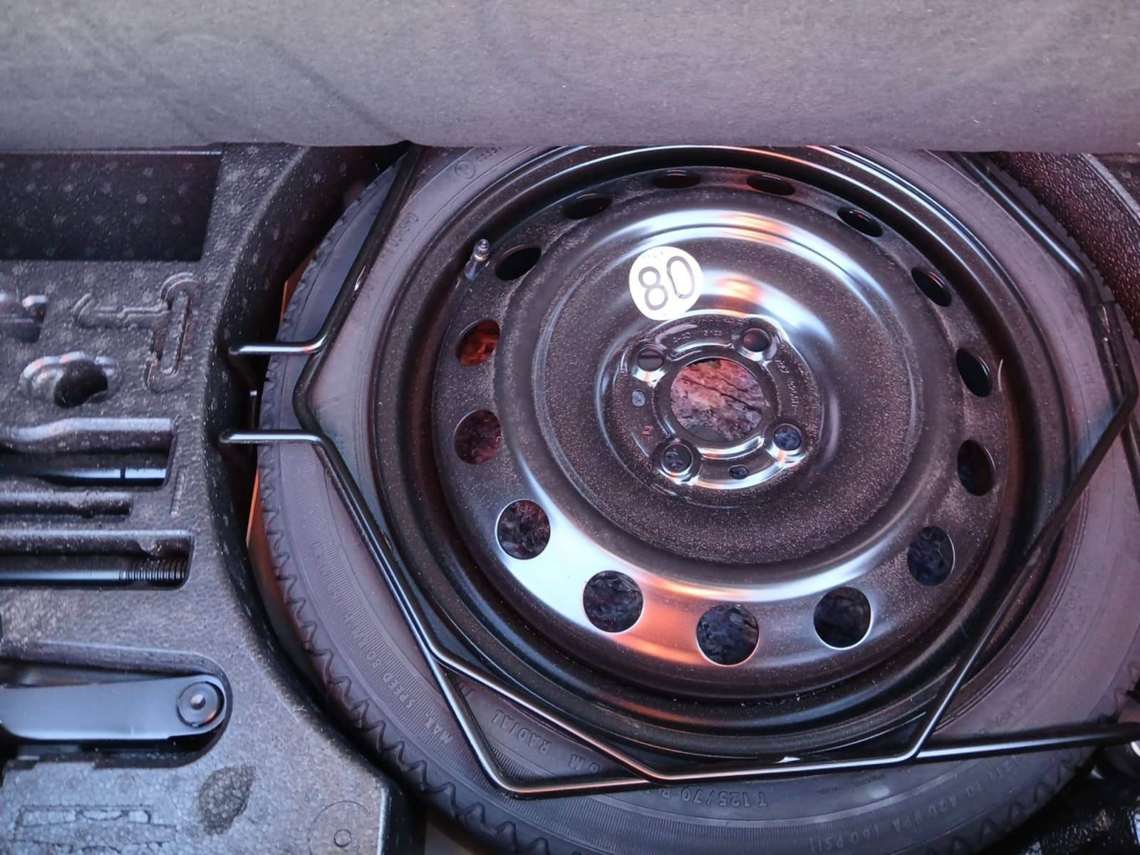 Vente en ligne Renault Clio 6 Clio E-Tech full hybrid 160 ch au prix de 26 490 €