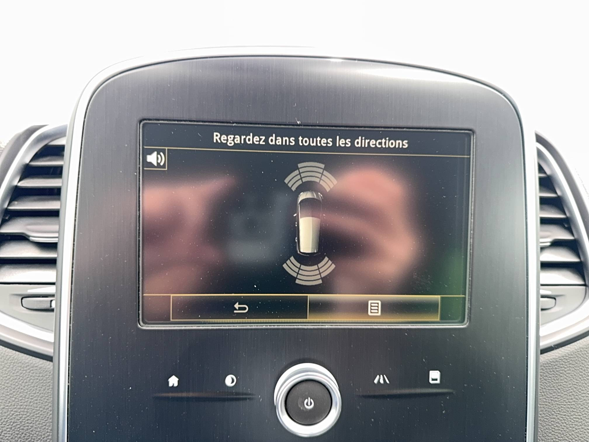 Vente en ligne Renault Scenic 4 Scenic Blue dCi 120 au prix de 14 290 €