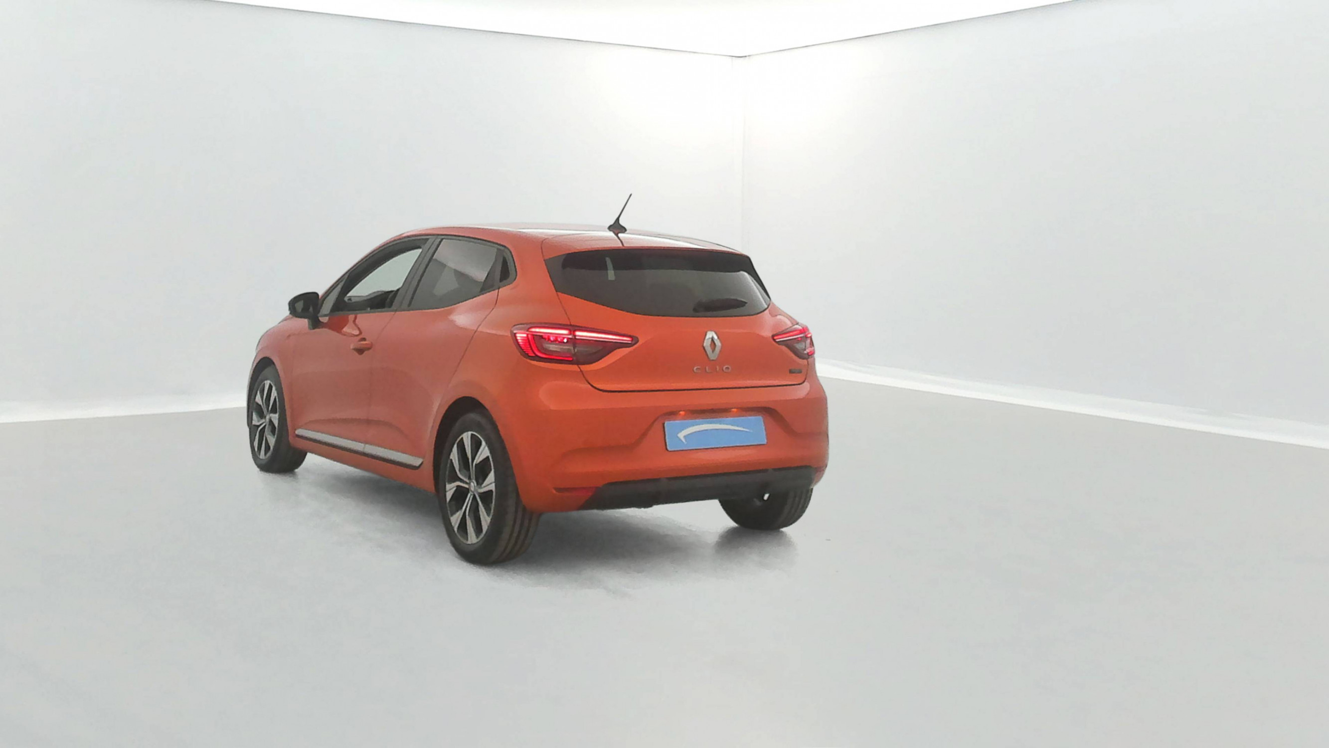 Vente en ligne Renault Clio 5 Clio E-Tech hybride 145 au prix de 15 490 €