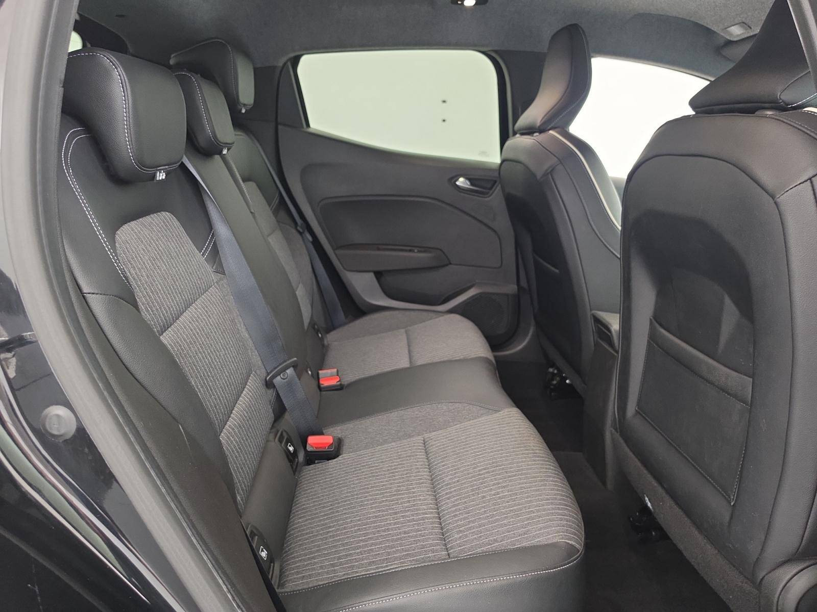 Vente en ligne Renault Clio 5 Clio TCe 90 au prix de 14 900 €