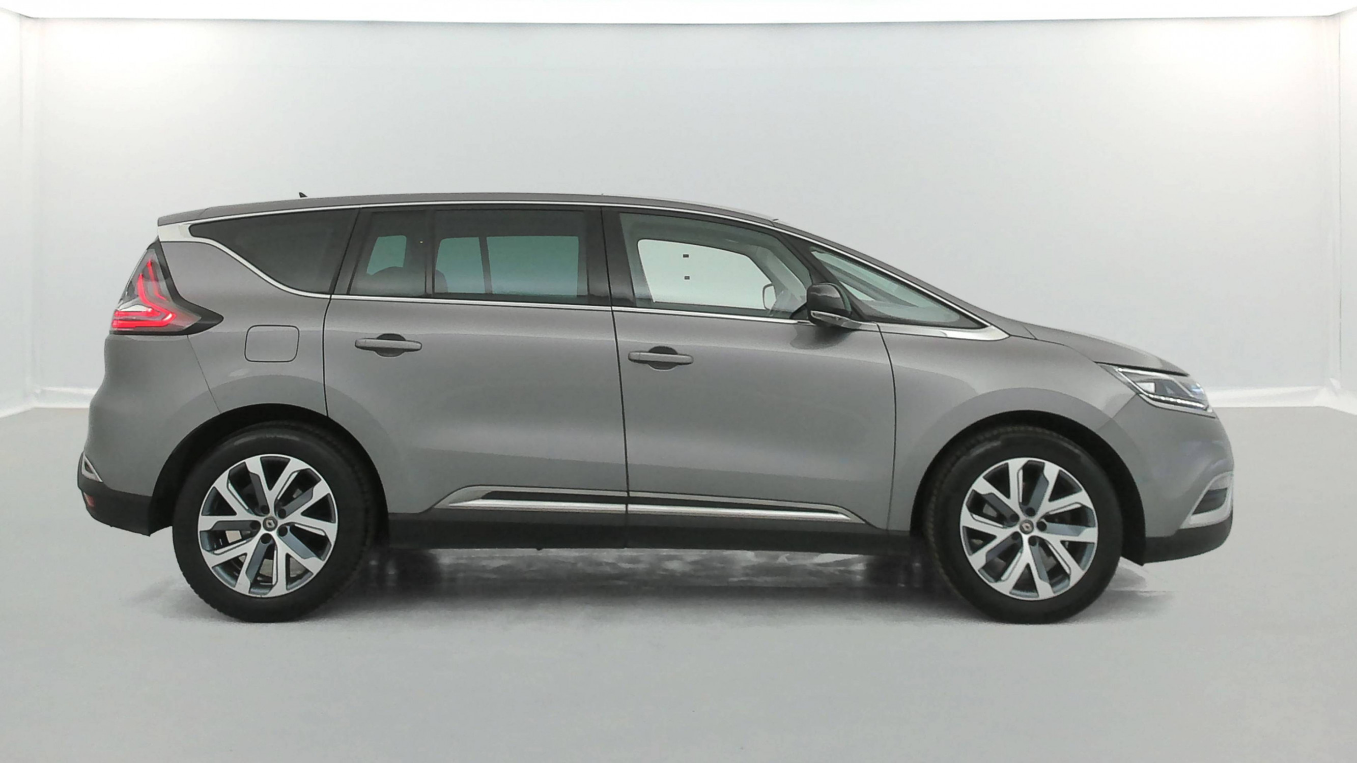 Vente en ligne Renault Espace 5 Espace dCi 160 Energy Twin Turbo au prix de 19 990 €
