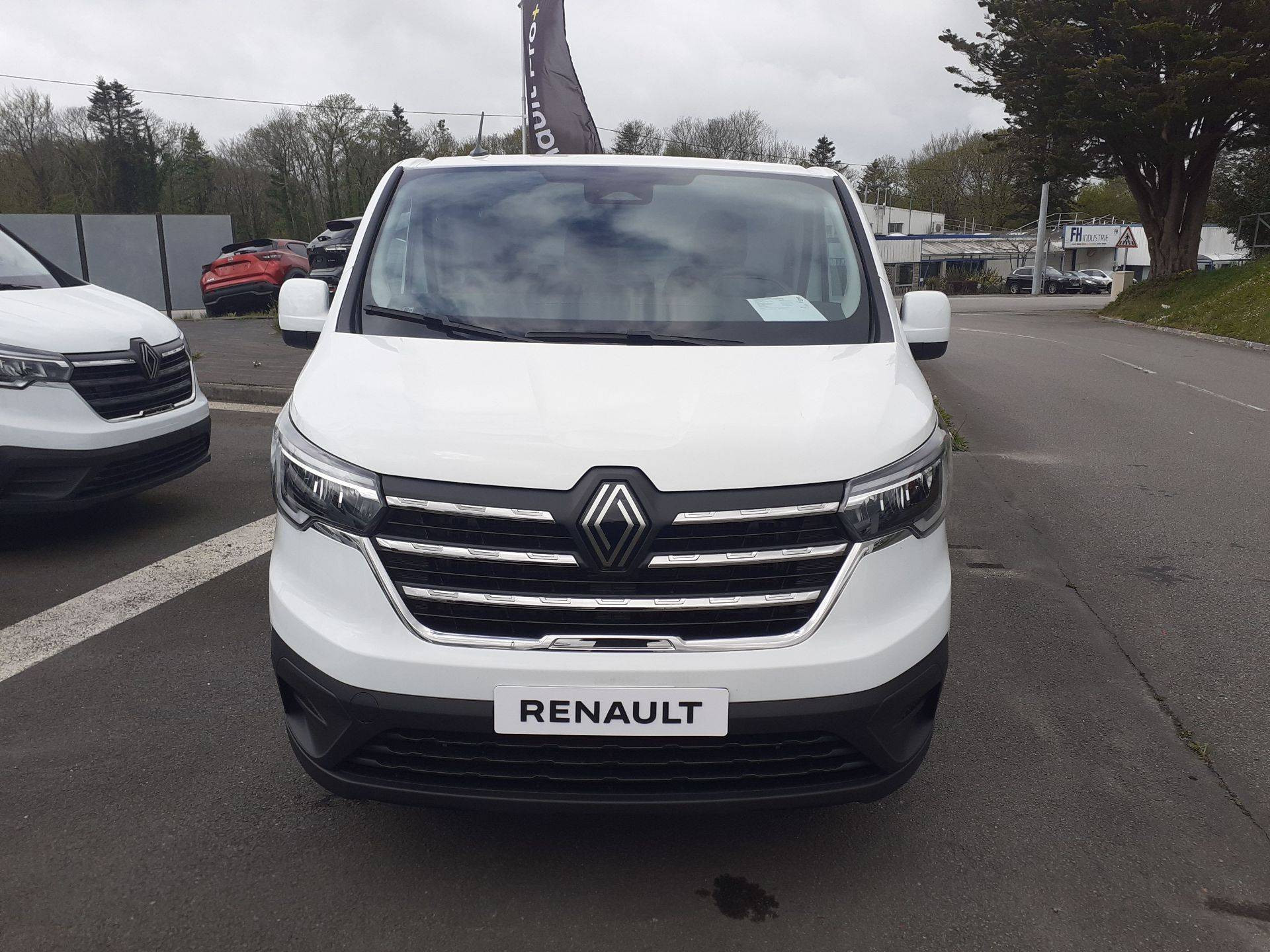 Vente en ligne Renault Trafic Van E-Tech TRAFIC E-TECH ELECTRIQUE FGN L1H1 3T AC22 au prix de 40 224 €