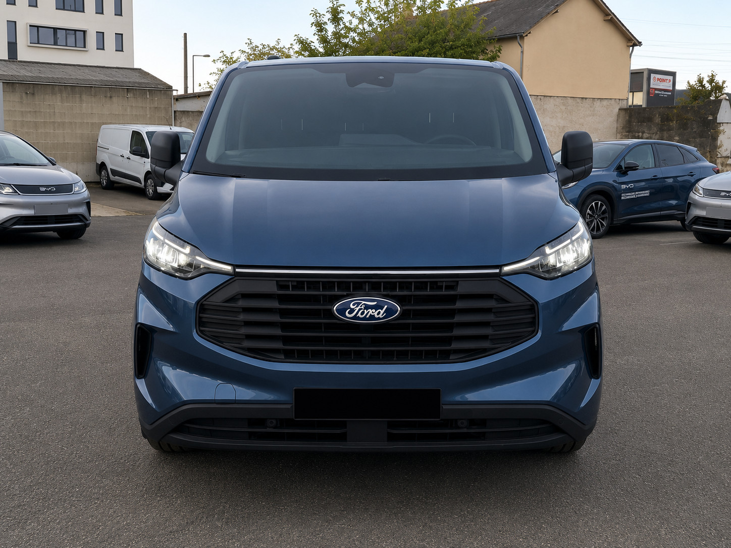 Vente en ligne Ford Transit Custom TRANSIT CUSTOM FGN 320 L1H1 2.0 ECOBLUE 170 CH BVA8 au prix de 31 990 €