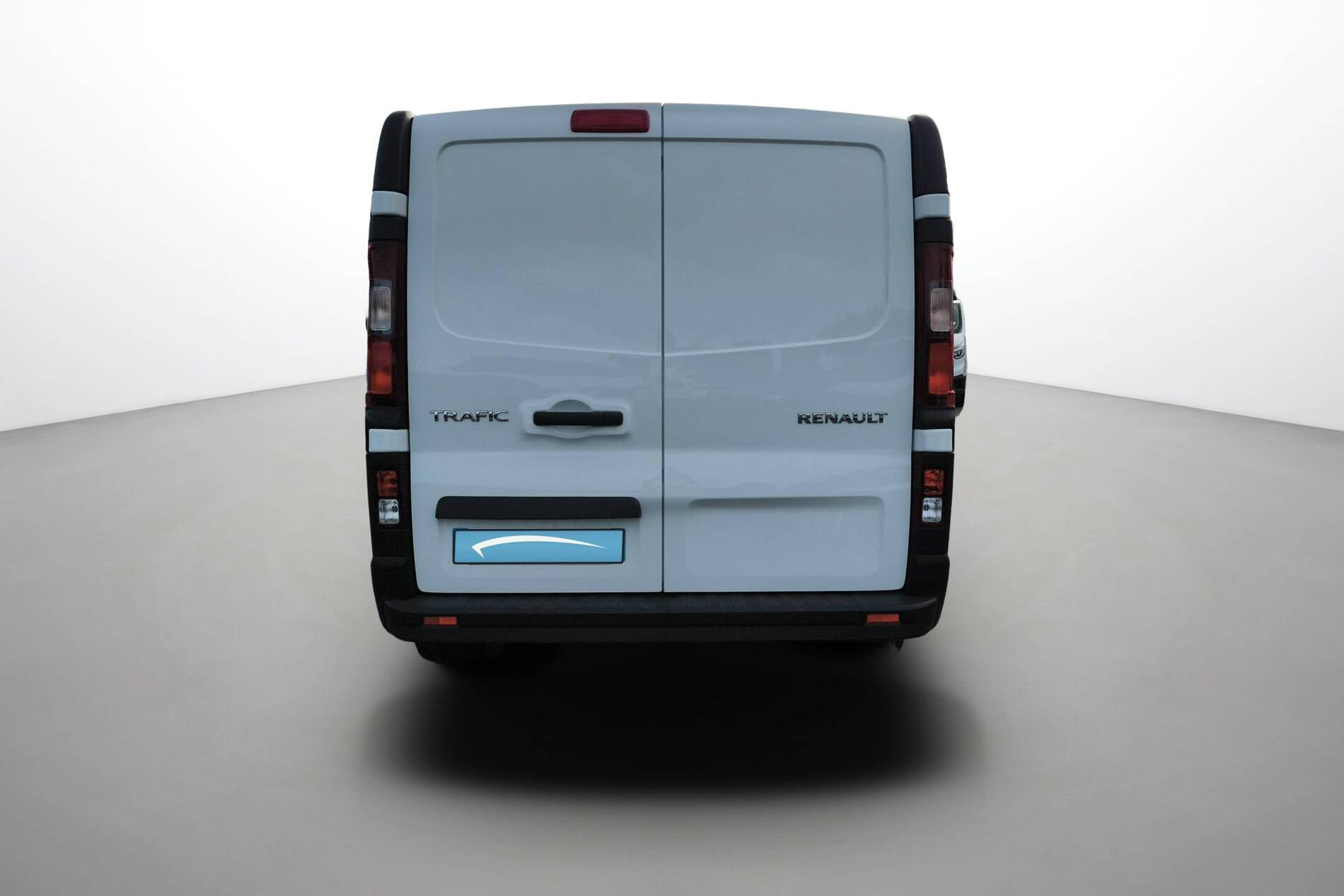 Vente en ligne Renault Trafic 3 Fourgon TRAFIC FGN L2H1 3000 KG BLUE DCI 130 au prix de 22 490 €