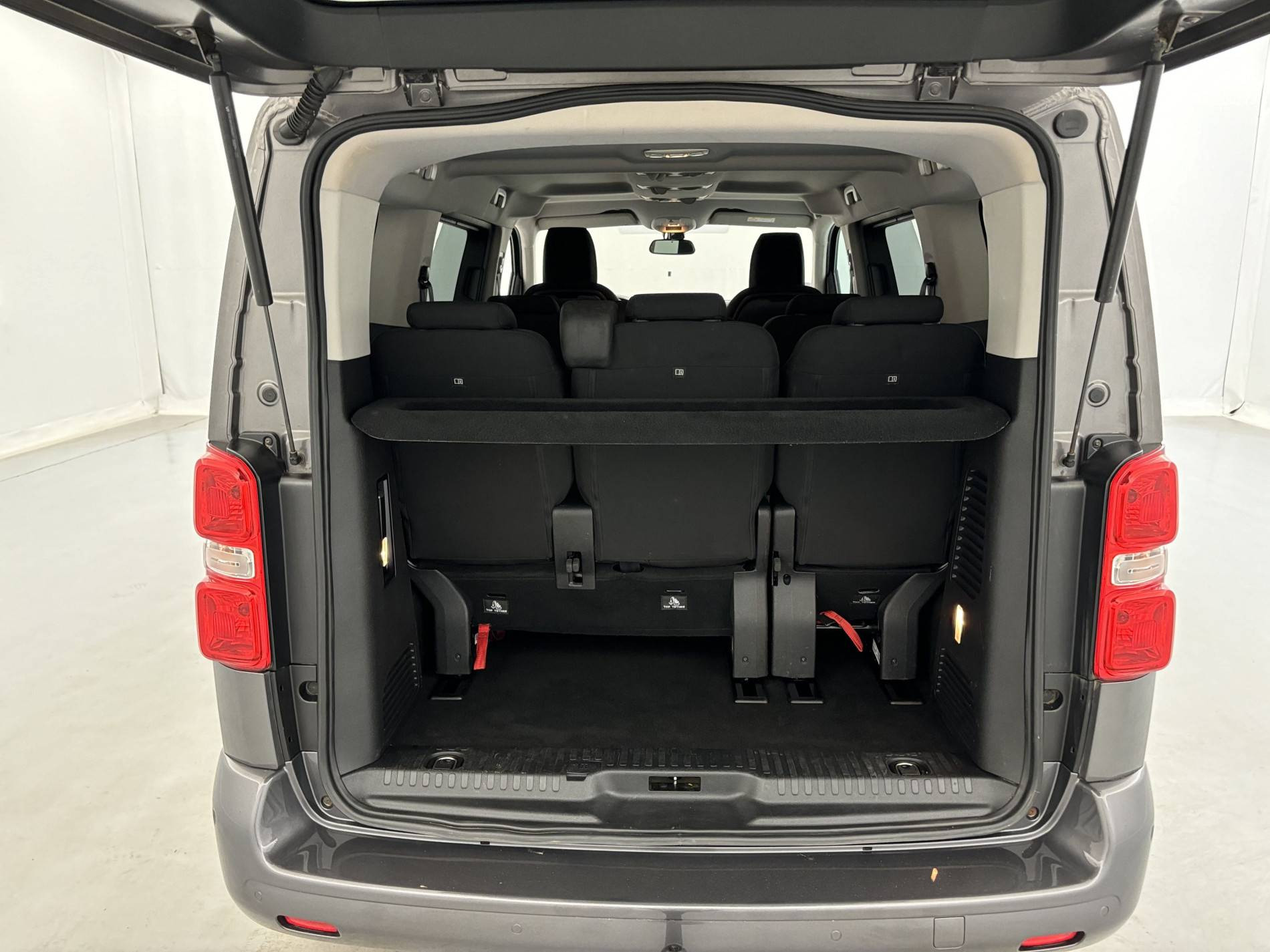 Vente en ligne Citroën Spacetourer Spacetourer M BlueHDi 100 BVM6 au prix de 24 490 €