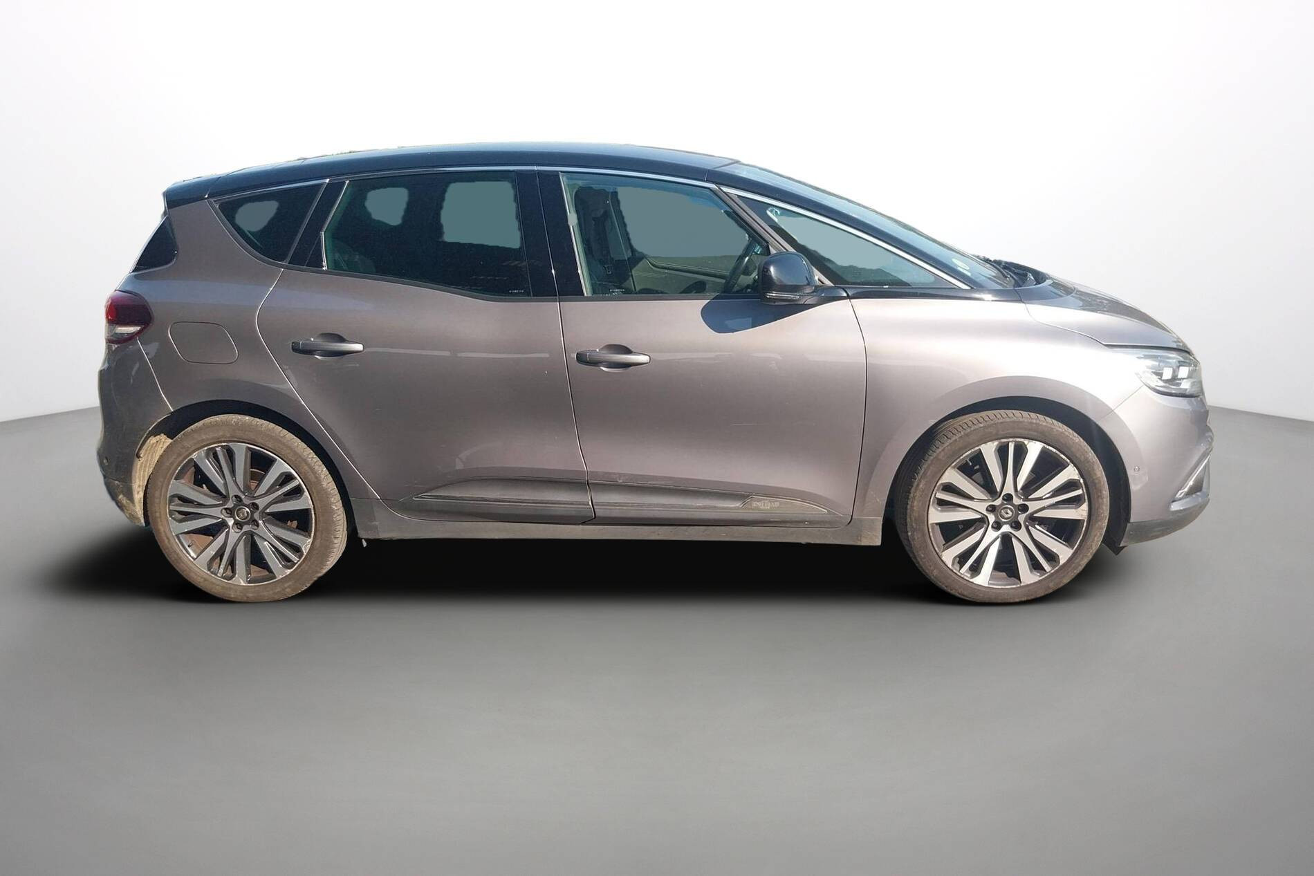 Vente en ligne Renault Scenic 4 Scenic dCi 160 Energy EDC au prix de 16 590 €