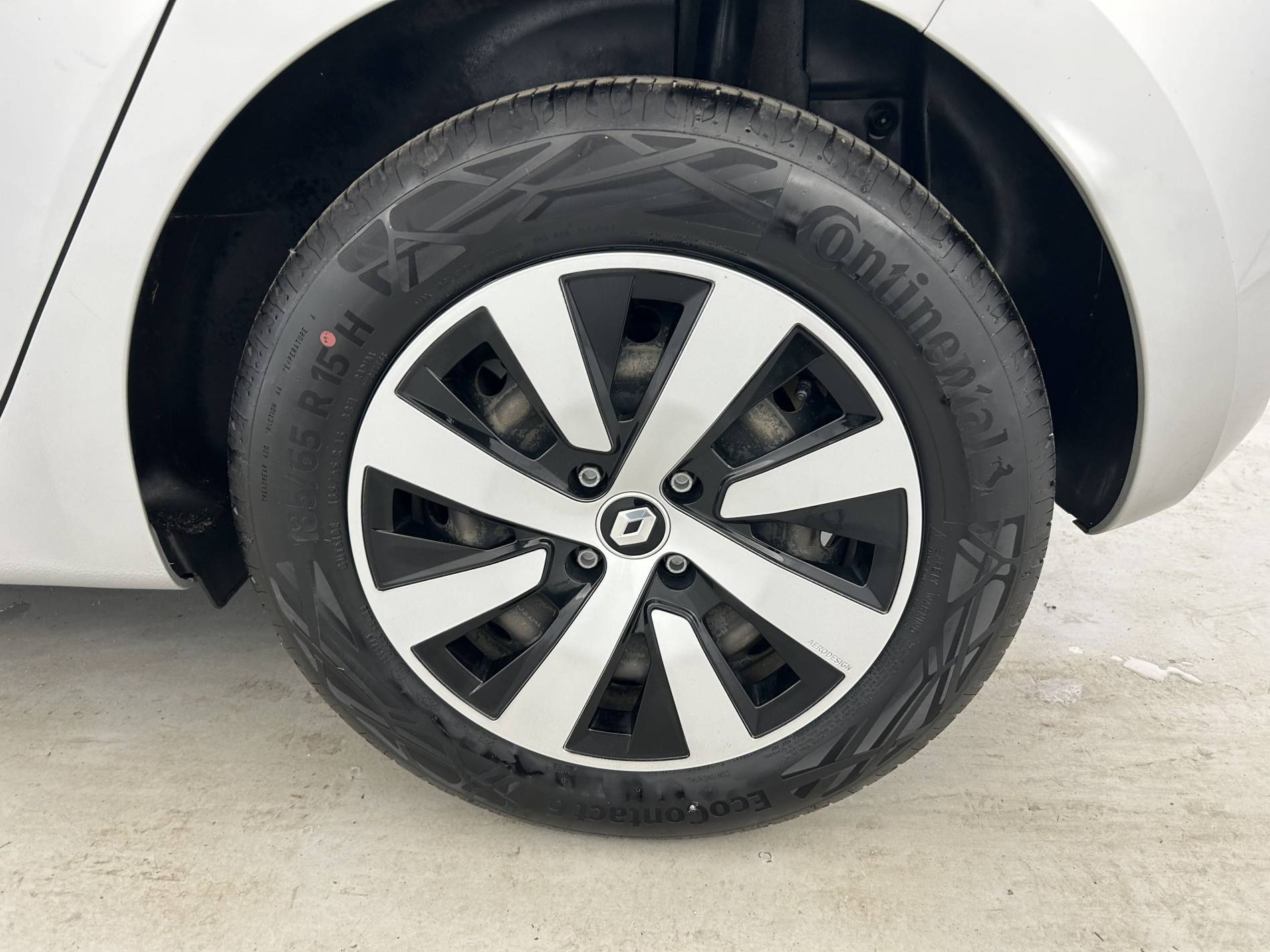 Vente en ligne Renault Clio 5 Clio TCe 90 au prix de 14 990 €