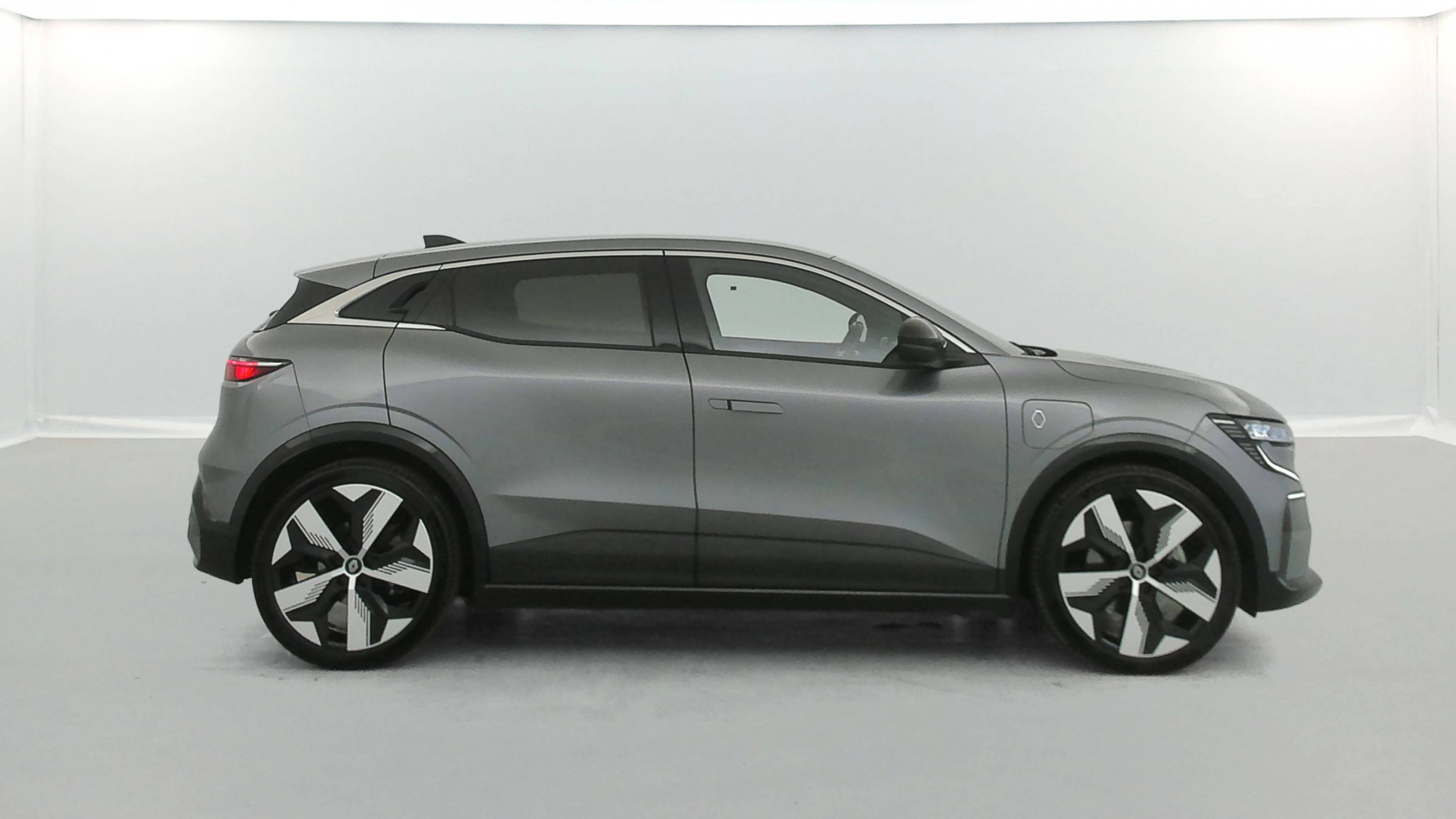 Vente en ligne Renault Megane E-Tech  EV60 220 ch super charge au prix de 24 990 €