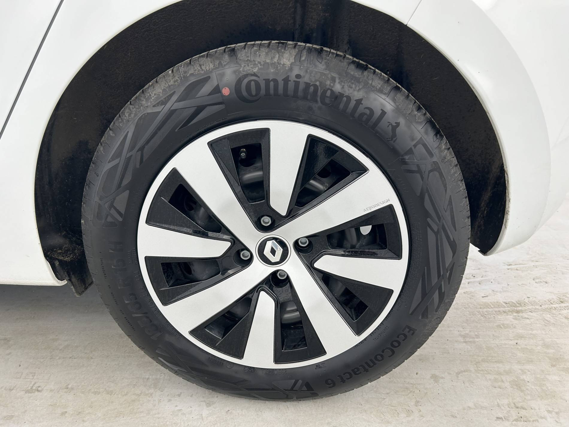 Vente en ligne Renault Clio 5 Clio TCe 90 au prix de 14 490 €