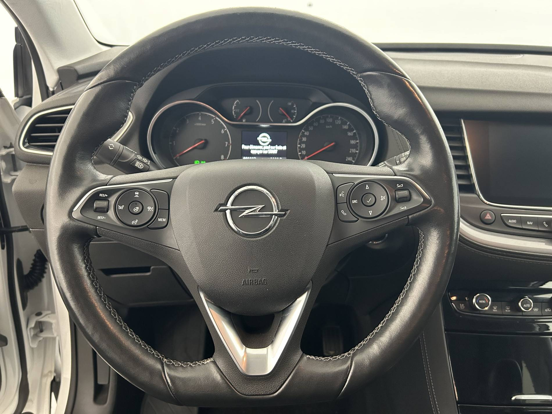 Vente en ligne Opel Grandland X  1.5 Diesel 130 ch BVA8 au prix de 15 990 €
