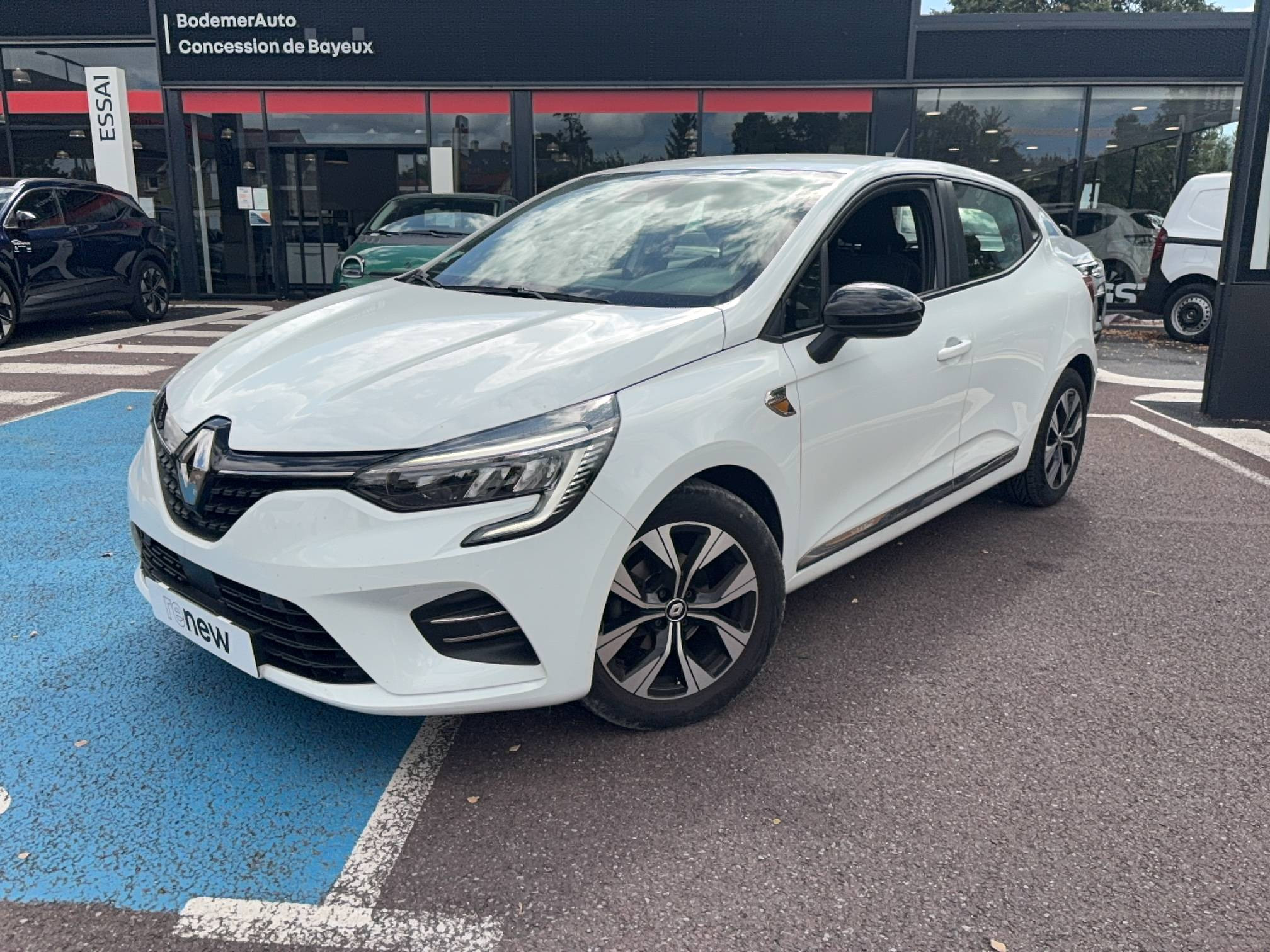 Renault Clio 5 Clio TCe 90 - 21N occasion de 2022 en vente à Bayeux