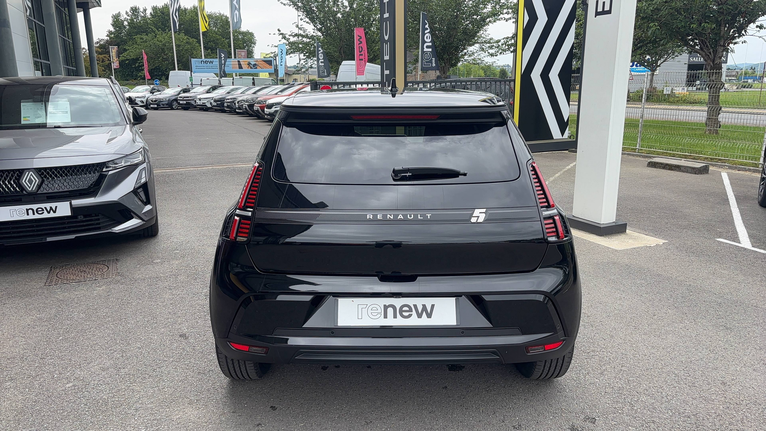 Vente en ligne Renault R5 E-Tech  120 ch autonomie urbaine au prix de 29 990 €