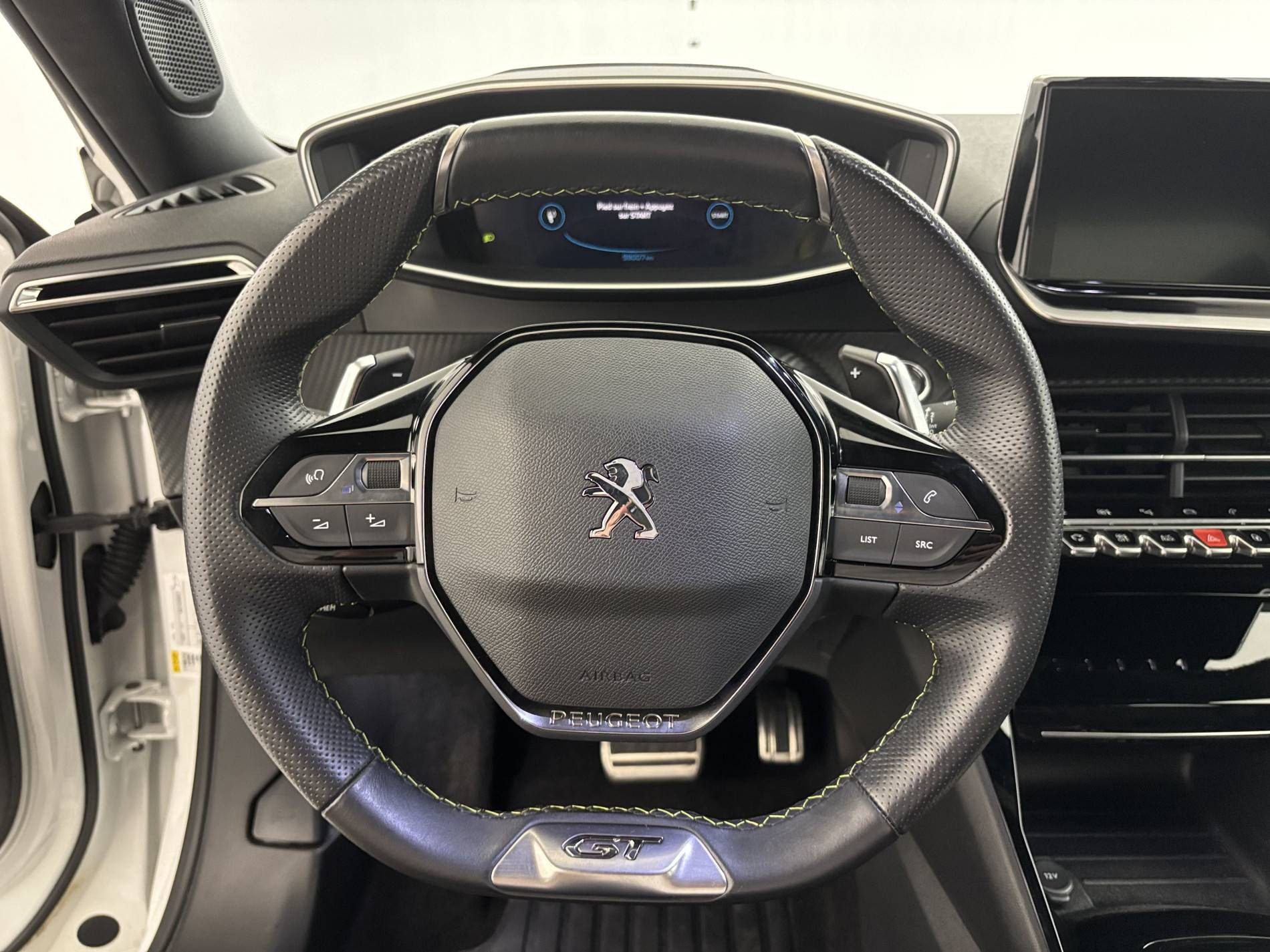 Vente en ligne Peugeot 2008  BlueHDi 130 S&S EAT8 au prix de 17 490 €