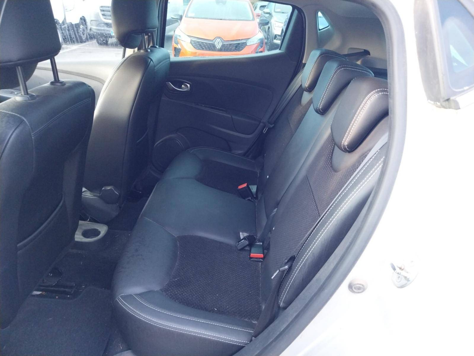 Vente en ligne Renault Clio 4 Clio dCi 90 Energy au prix de 10 350 €