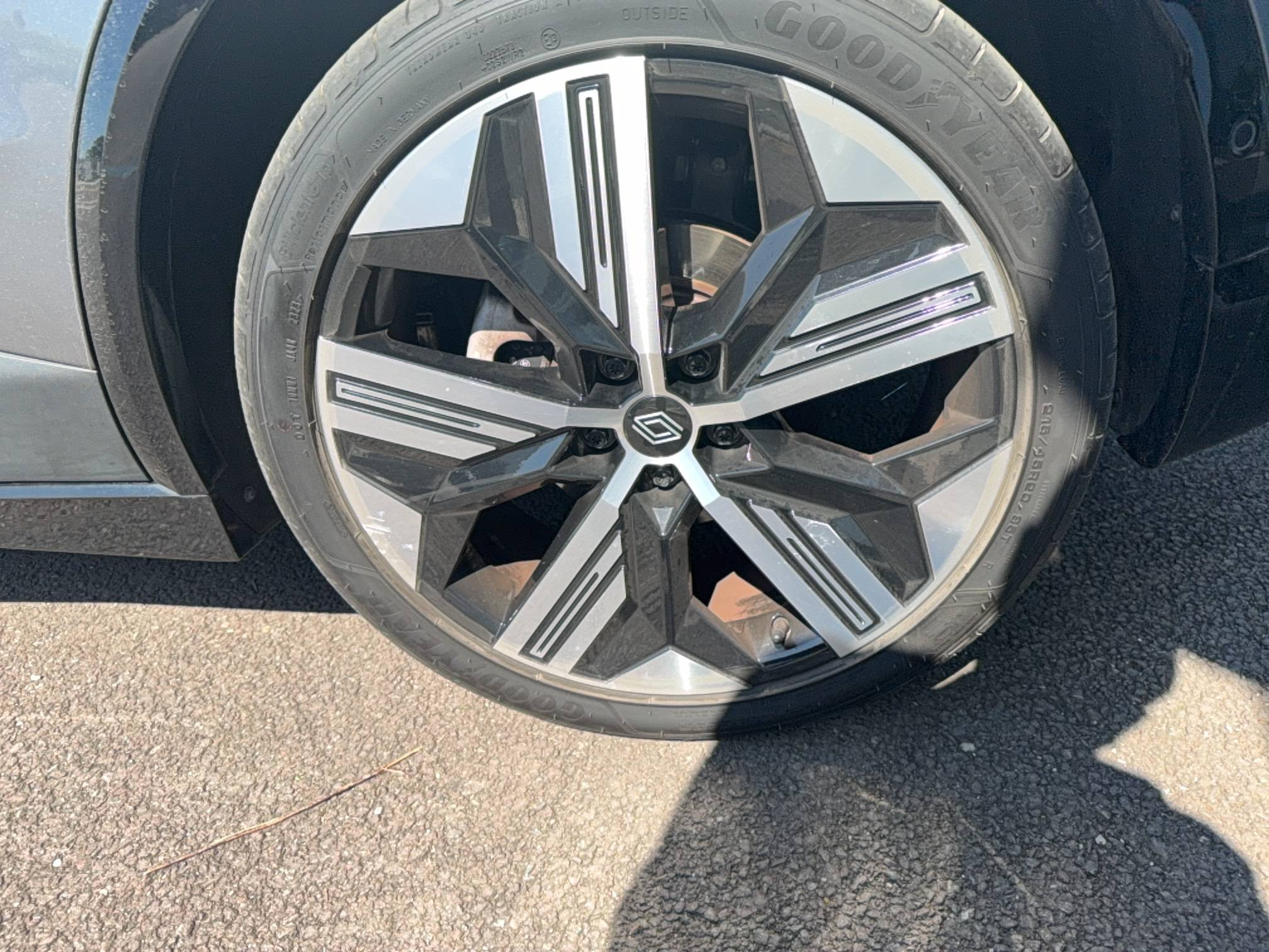 Vente en ligne Renault Megane E-Tech  EV60 220 ch super charge au prix de 28 990 €