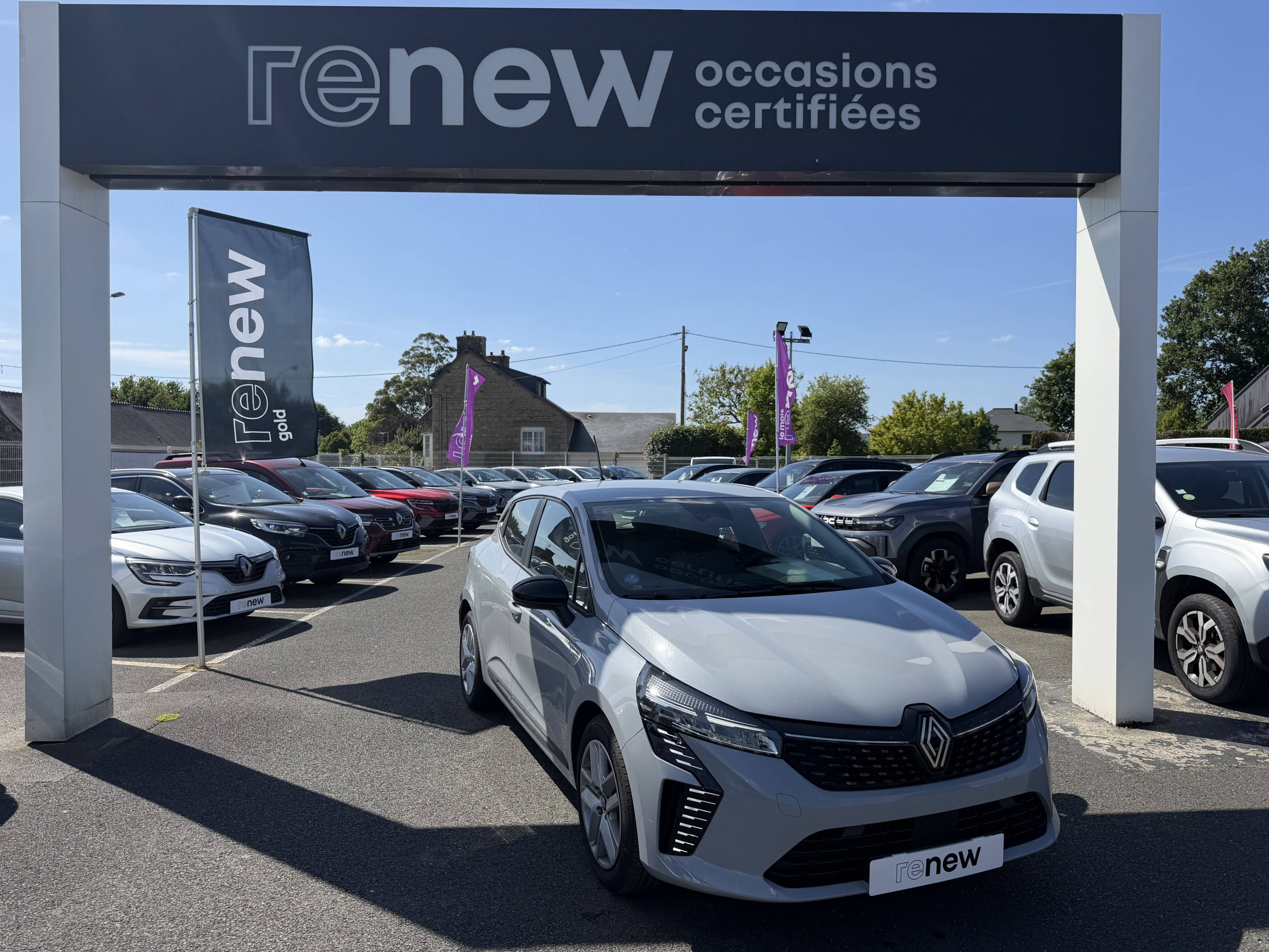 Renault Clio 5 Clio SCe 65 ch GSR2 occasion de 2025 en vente à Lannion
