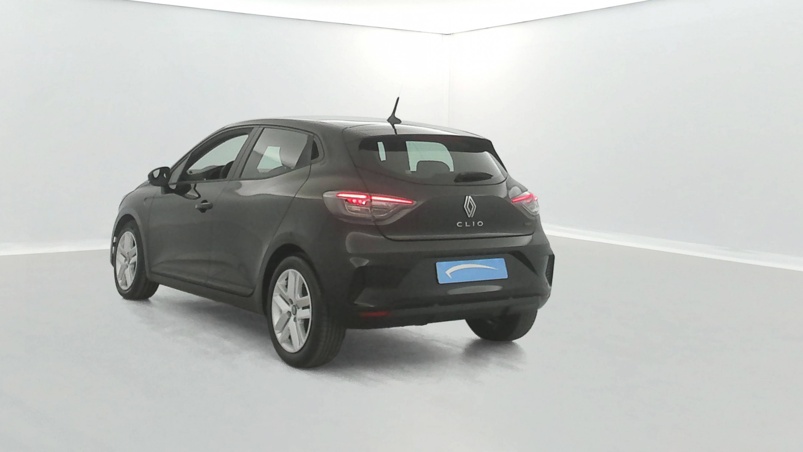 Vente en ligne Renault Clio 5 Clio E-Tech full hybrid 145 ch GSR2 au prix de 19 790 €