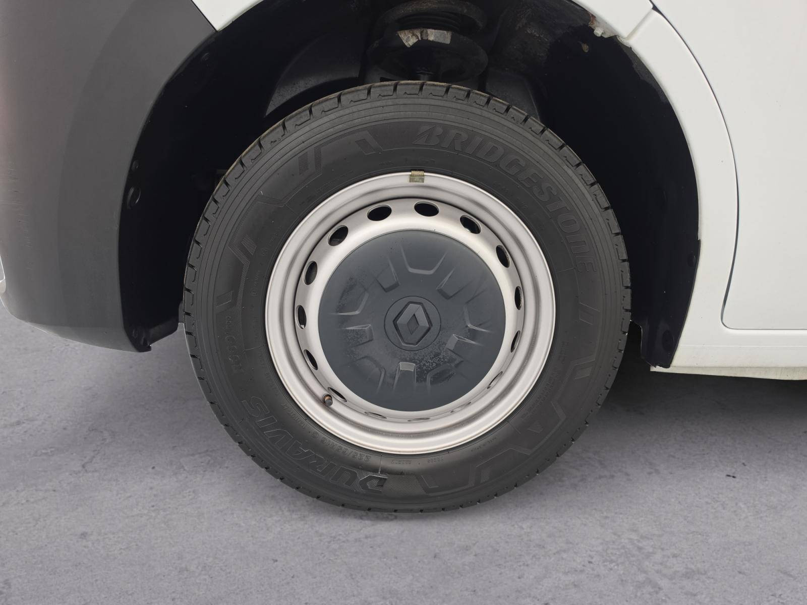 Vente en ligne Renault Master 3 Châssis Cabine MASTER PHC TRAC F3500 L3H1 BLUE DCI 145 EURO VI au prix de 32 990 €
