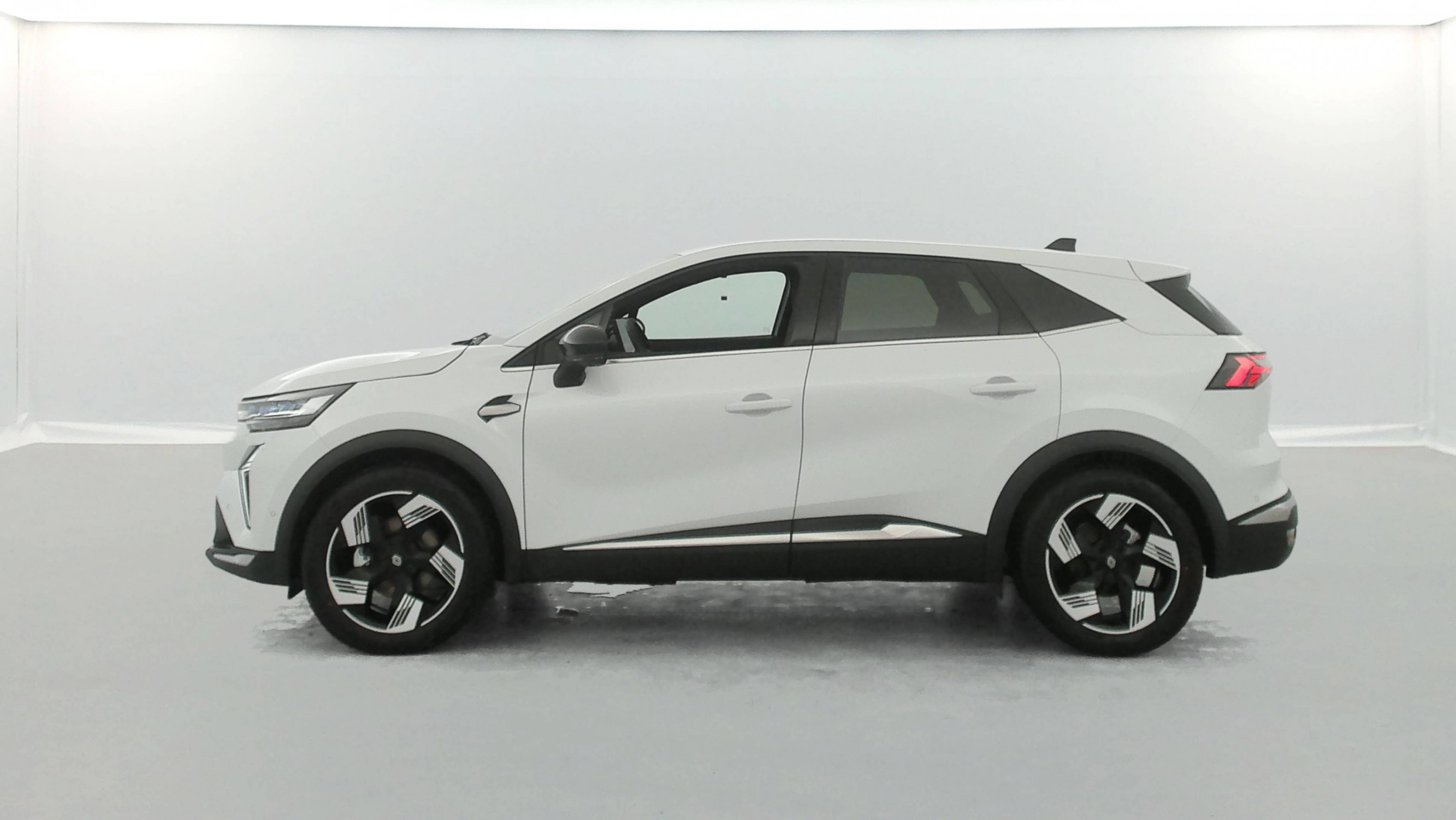 Vente en ligne Renault Symbioz  E-Tech full hybrid 145 au prix de 28 290 €