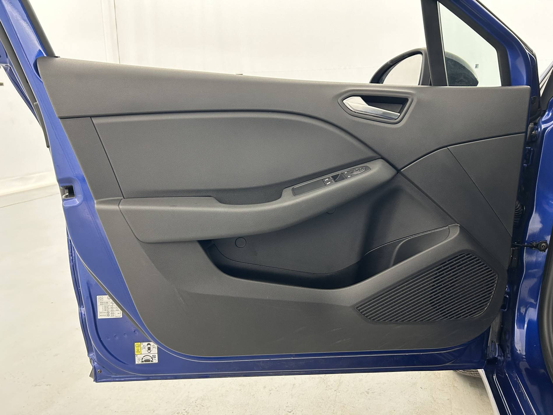 Vente en ligne Renault Clio 5 Clio Blue dCi 100 ch GSR2 au prix de 15 890 €