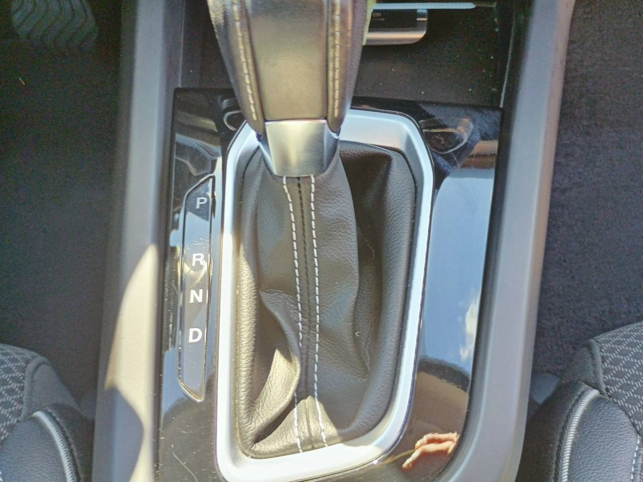 Vente en ligne Renault Arkana  mild hybrid 140 EDC FAP - 22 au prix de 19 990 €